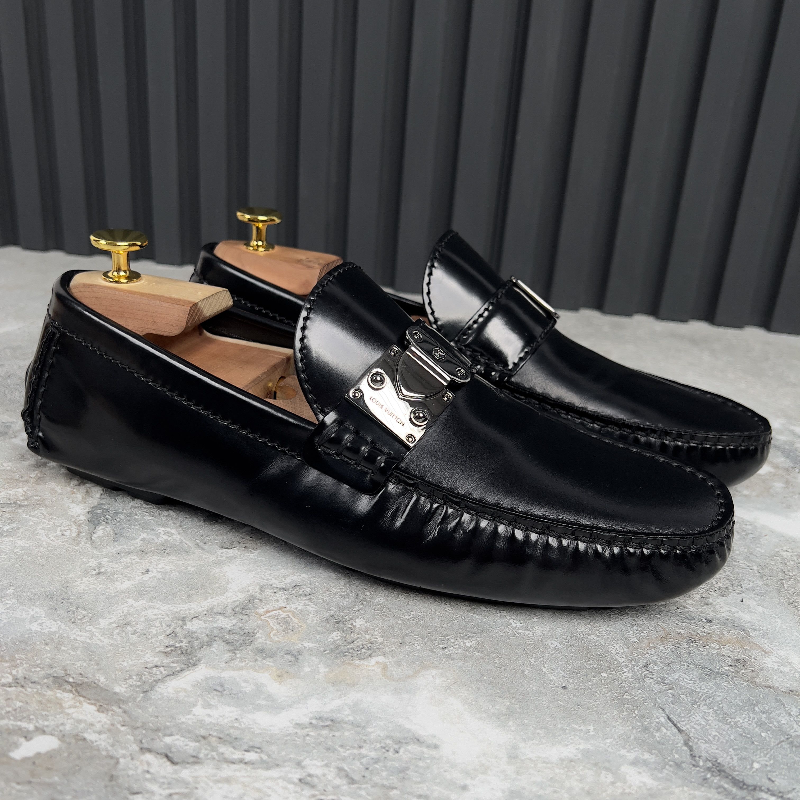 Louis Vuitton Louis Vuitton Racetrack Driving Moccasin Glazed Leather Size US 9 / EU 42 - 6 Thumbnail