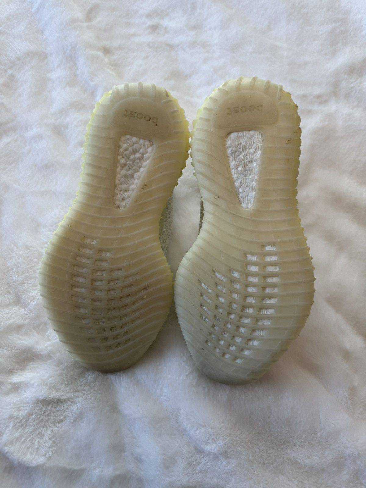 Adidas × Yeezy Yeezy triple whites Size US 5 / EU 37 - 15 Thumbnail
