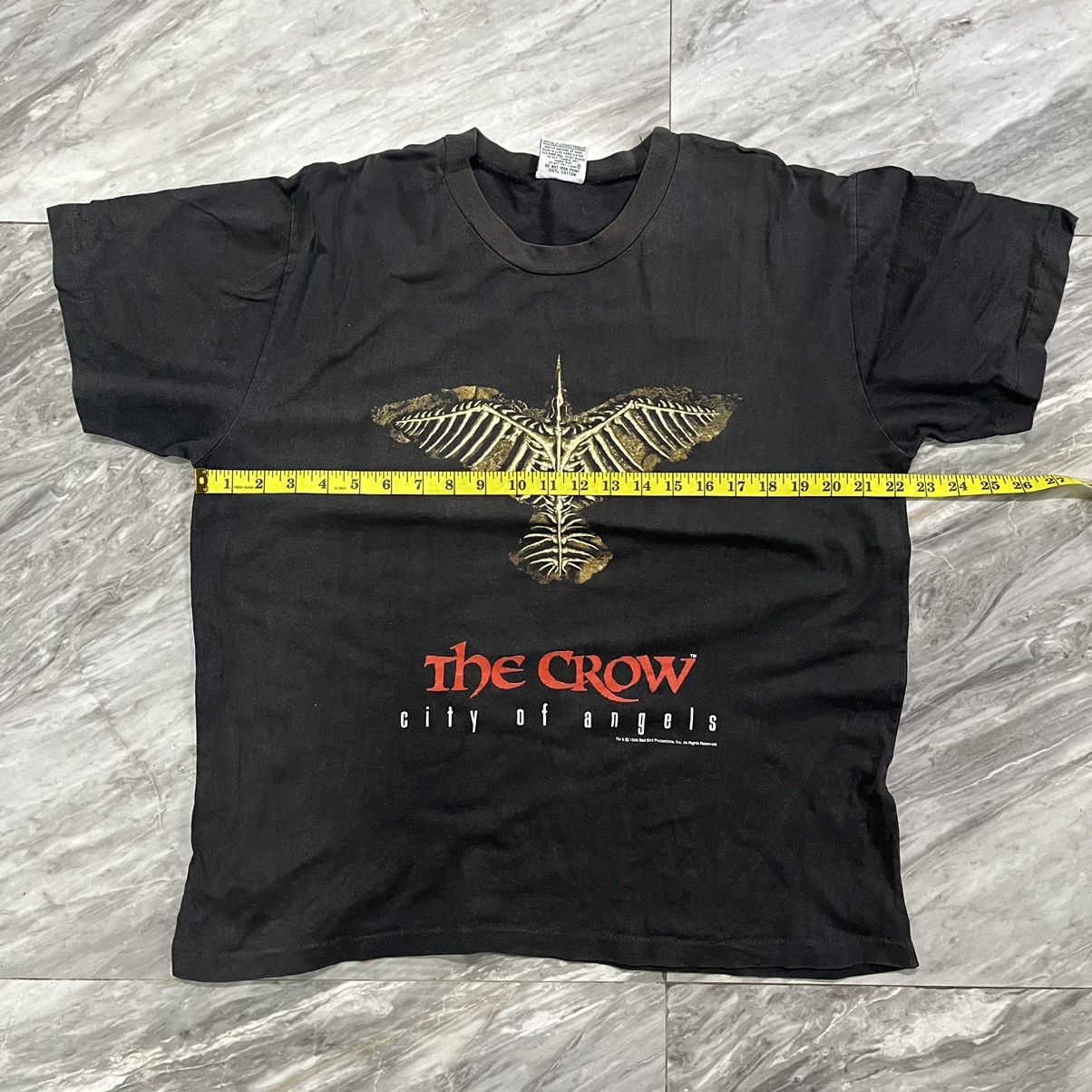 Vintage Vintage Faded 90s The Crow City Of Angles Movie Tee Size US L / EU 52-54 / 3 - 9 Thumbnail