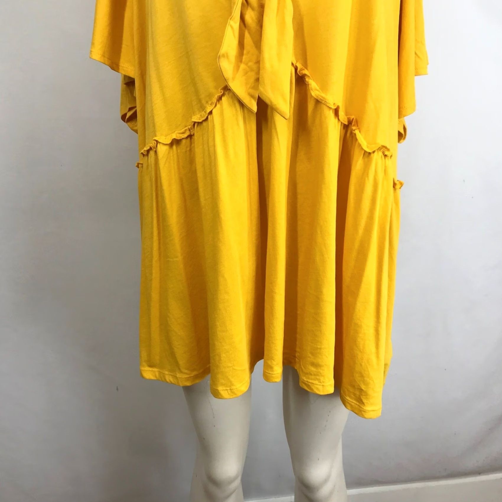 Torrid VINTAGE? No. Size S / US 4 / IT 40 - 3 Thumbnail