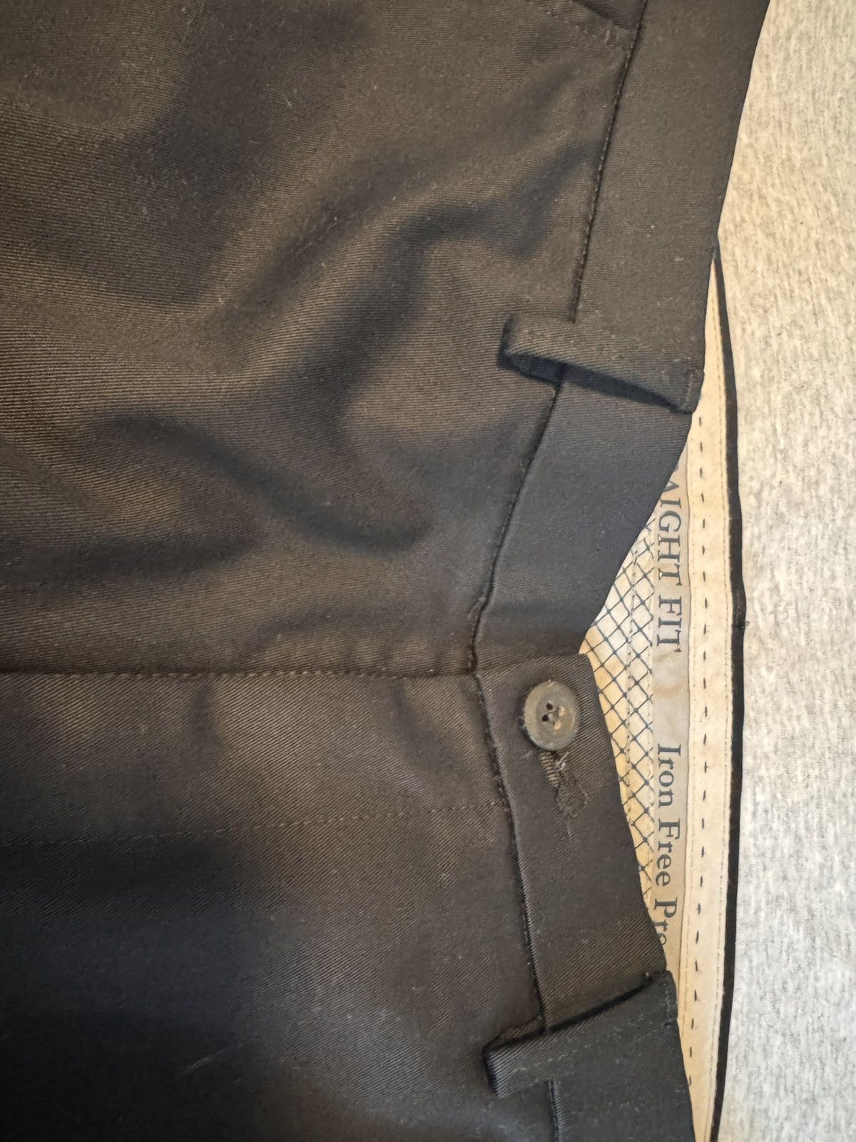 Haggar Haggar Premium Khaki – Straight Fit Dress Pants (32x30) Size US 32 / EU 48 - 4 Thumbnail
