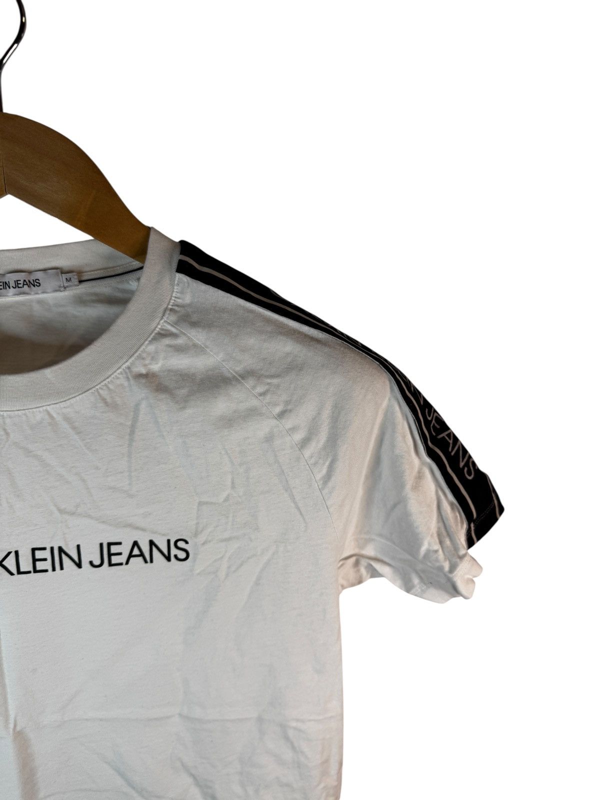 Calvin Klein Calvin Klein white tee center logo Size US M / EU 48-50 / 2 - 5 Thumbnail
