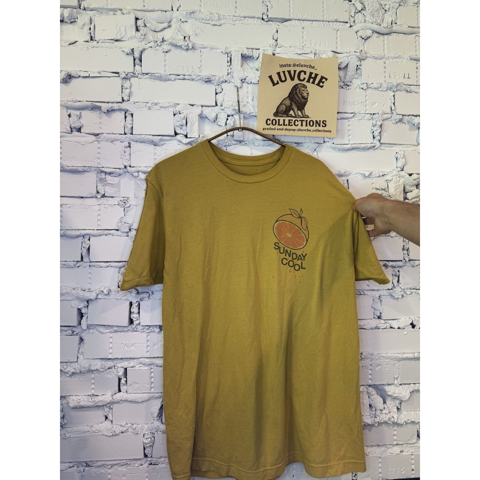 Other Sunday Cool Yellow Everything Rhymes With Orange Graphic Tee Size US L / EU 52-54 / 3 - 1 Thumbnail