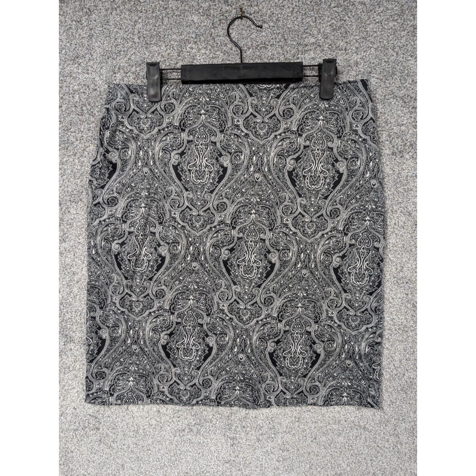 Talbots Talbots Petites Skirt 10P Womens Knee Length Black Paisley Stretch Office Workwear Vintage: No Size 32" / US 10 / IT 46 - 2 Thumbnail