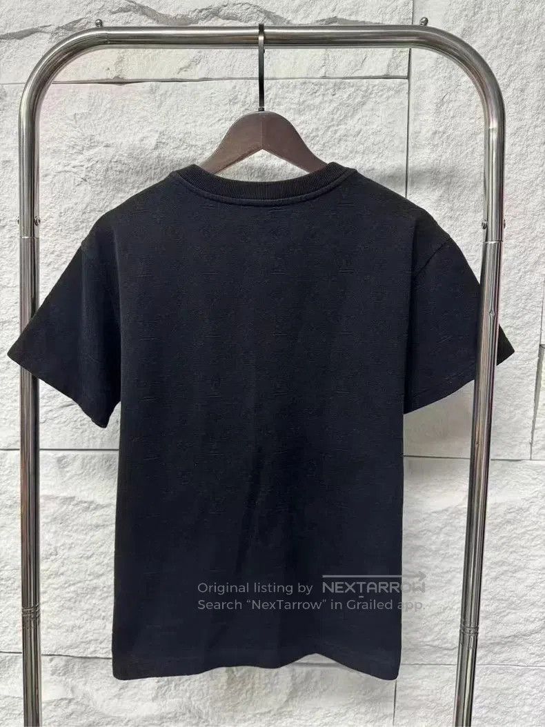 Louis Vuitton Louis Vuitton Monogram Pocket Short Sleeve. Size US S / EU 44-46 / 1 - 2 Thumbnail