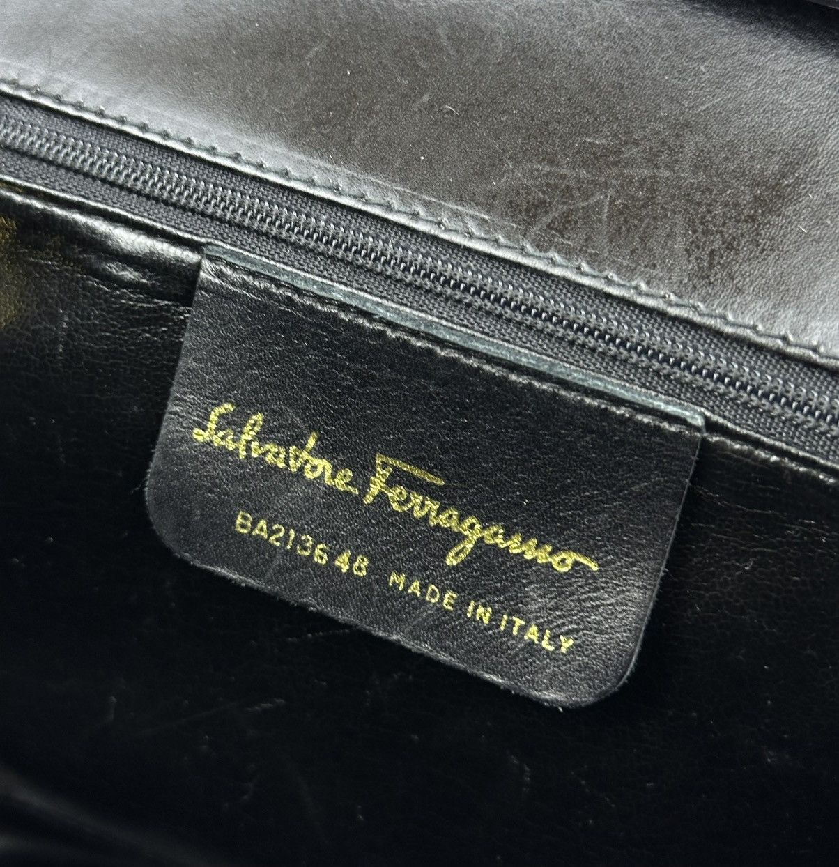 Salvatore Ferragamo × Vintage Salvatore Ferragamo GANCINI Logo Leather Shoulder Bag Women Size ONE SIZE - 23 Thumbnail
