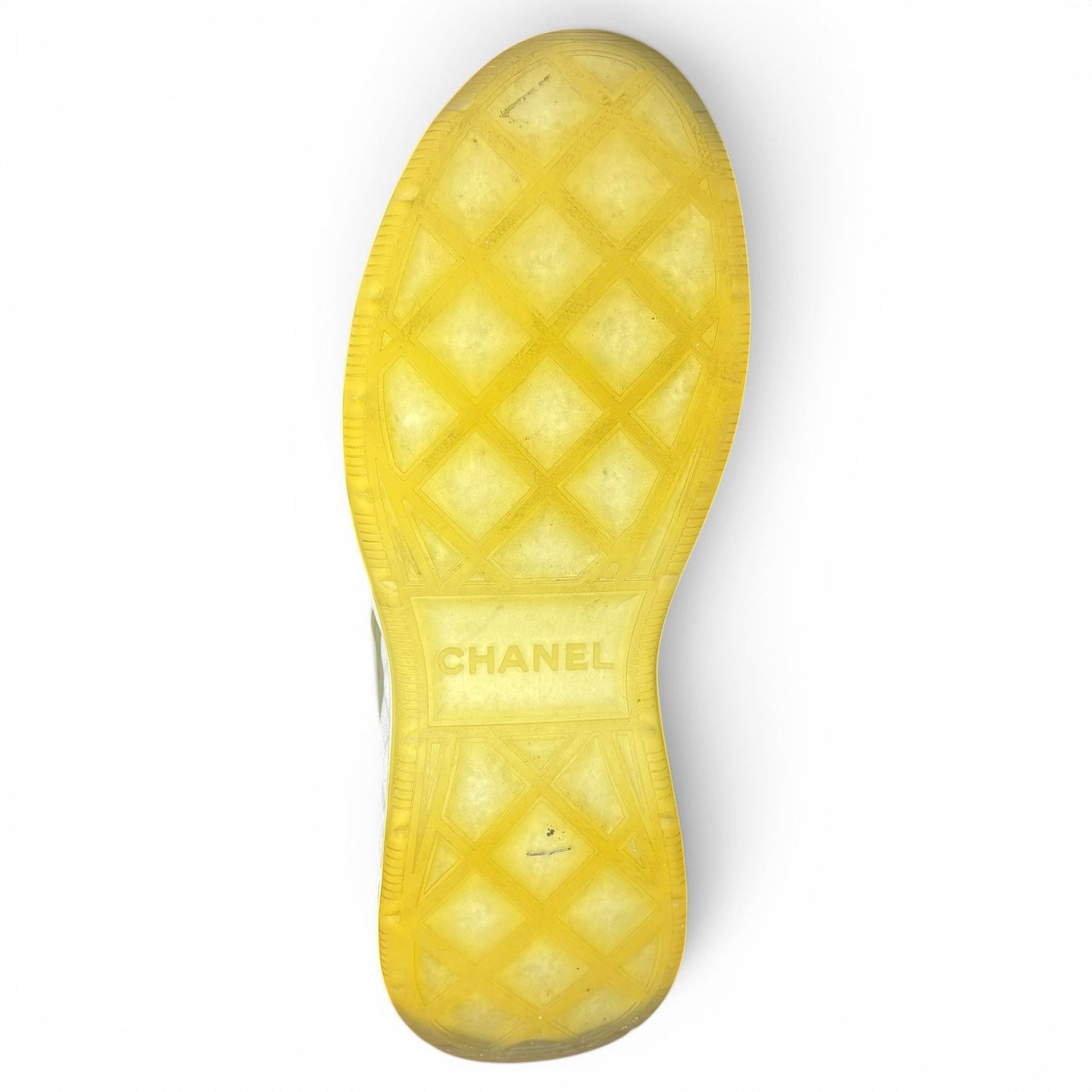 Chanel Chanel Grey White Quilted CC Logo Lace High Top Sneaker | 42 Size US 9 / EU 42 - 8 Thumbnail