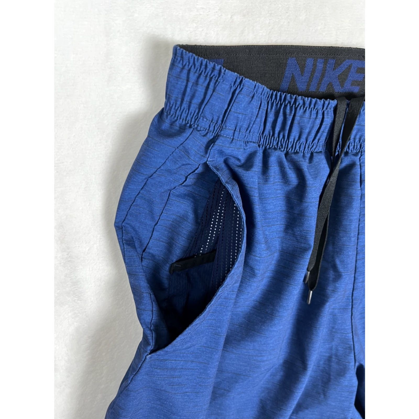 Nike VINTAGE Nike Athletic Shorts Men Large Black 90s Sports Activewear Gym Running Cross Training Size US 31 - 6 Thumbnail