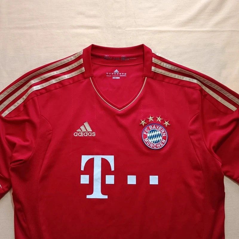 Adidas BAYERN MUNICH 2011 2012 2013 HOME FOOTBALL JERSEY ADIDAS M Size US M / EU 48-50 / 2 - 2 Thumbnail