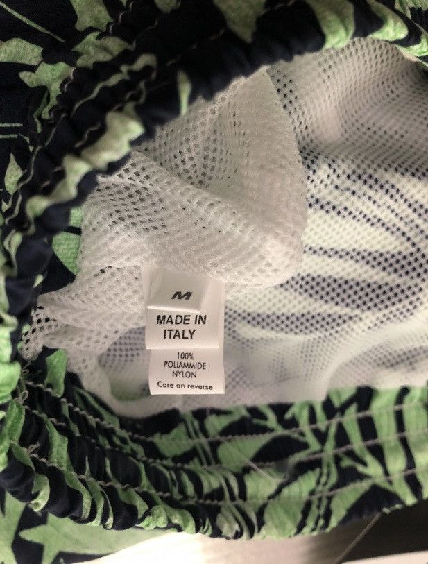 Kiton Kiton 🇮🇹 k’áax lime/navy logo 3pkt resort swim trunks M NWT Size US 34 / EU 50 - 6 Thumbnail
