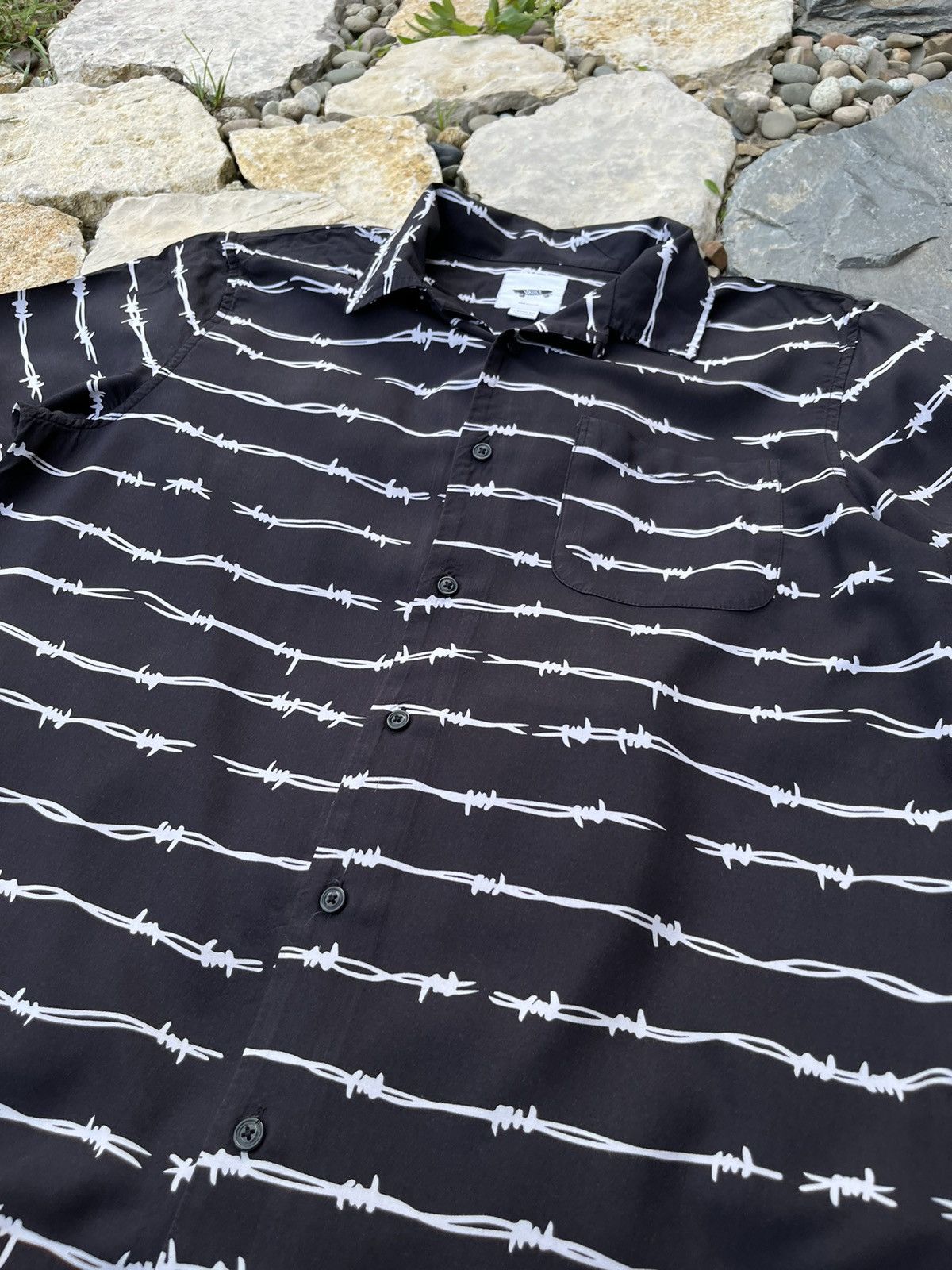 Vans Vans Vault shirt OG barbed wire pocket echidna full print Size US M / EU 48-50 / 2 - 7 Thumbnail