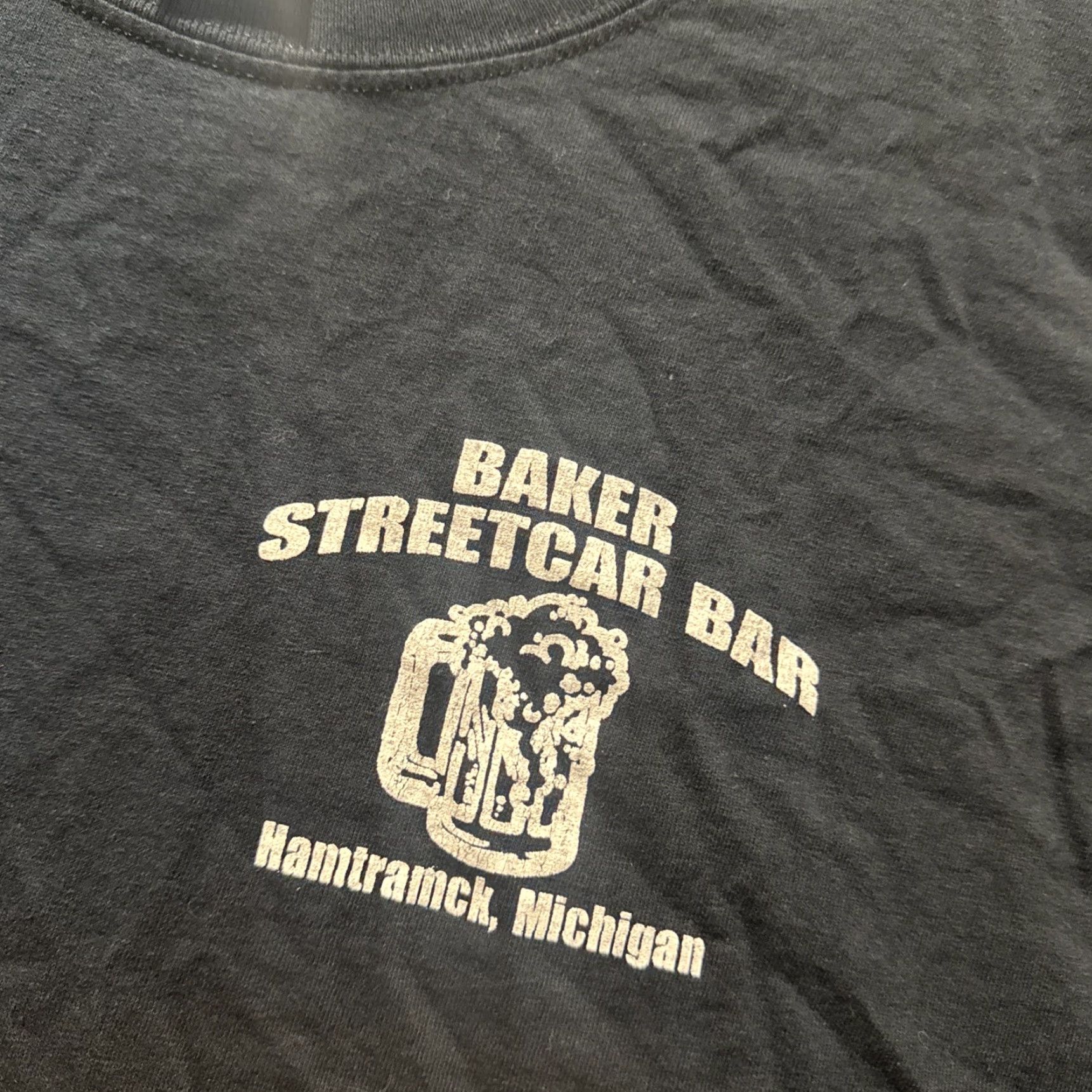 Gildan VINTAGE 00’s I l Love This Bar Beer Mason Black Short Sleeve T-Shirt Men’s 3XL Mens Size US XXL / EU 58 / 5 - 7 Thumbnail