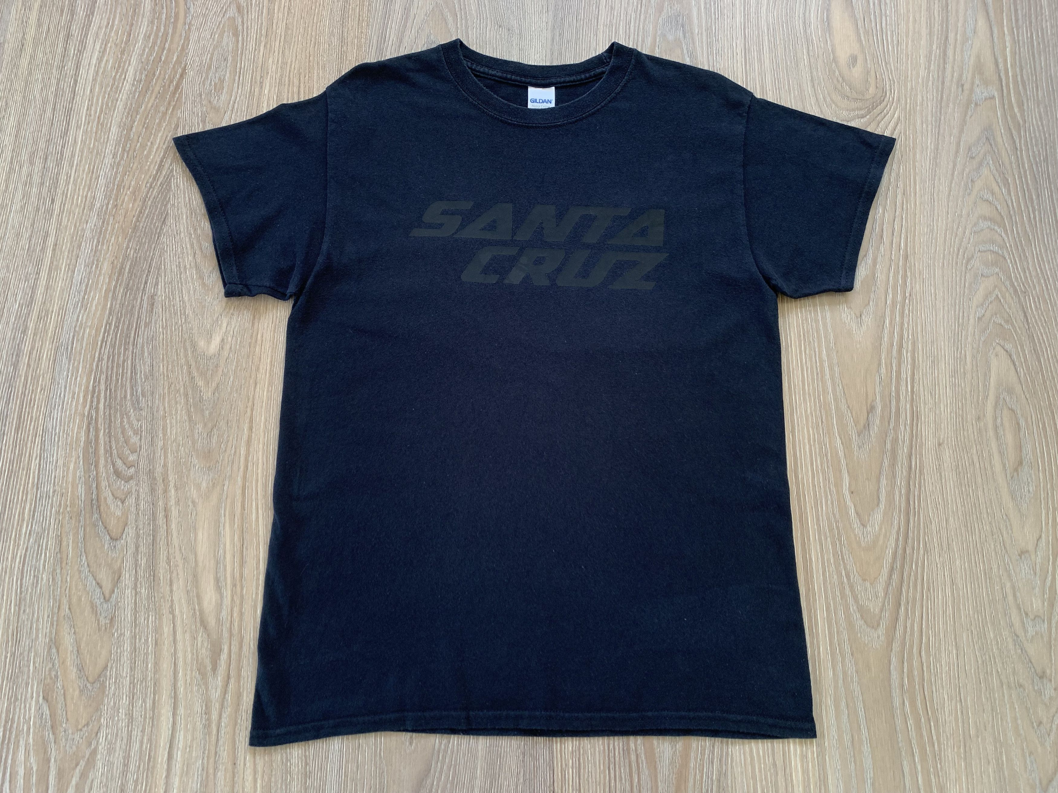 Santa Cruz Skateboards Vintage Gildan Santa Cruz Black Printed T Shirt Size US M / EU 48-50 / 2 - 2 Thumbnail