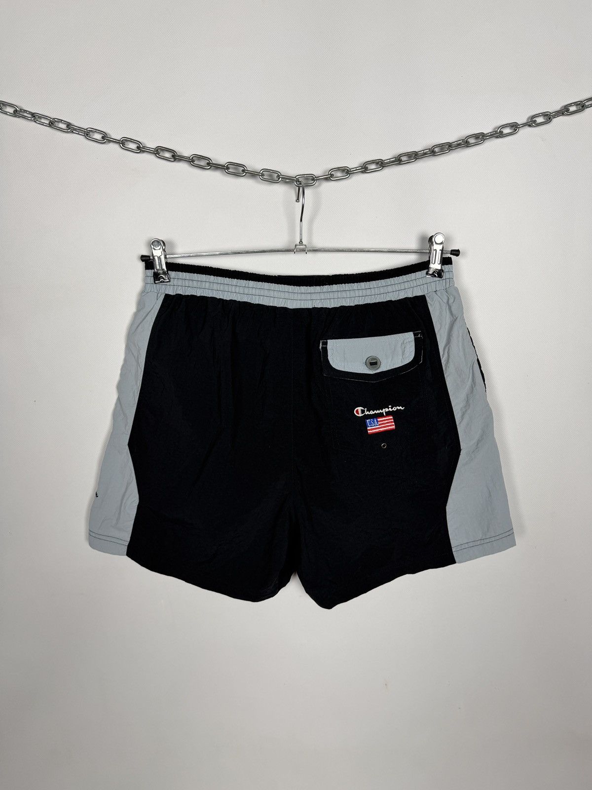 Champion Men’s Vintage Champion Athletic Shorts USA Flag 90s Size L Size US 36 / EU 52 - 11 Thumbnail