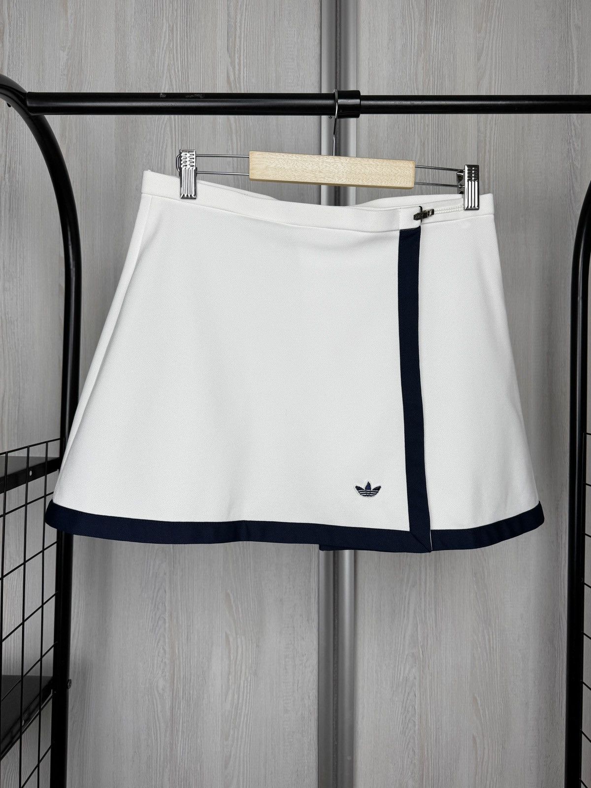 Adidas 80’s Adidas Vintage Retro Tennis Skirt Made In Japan Size 34" / US 12 / IT 48 - 2 Thumbnail