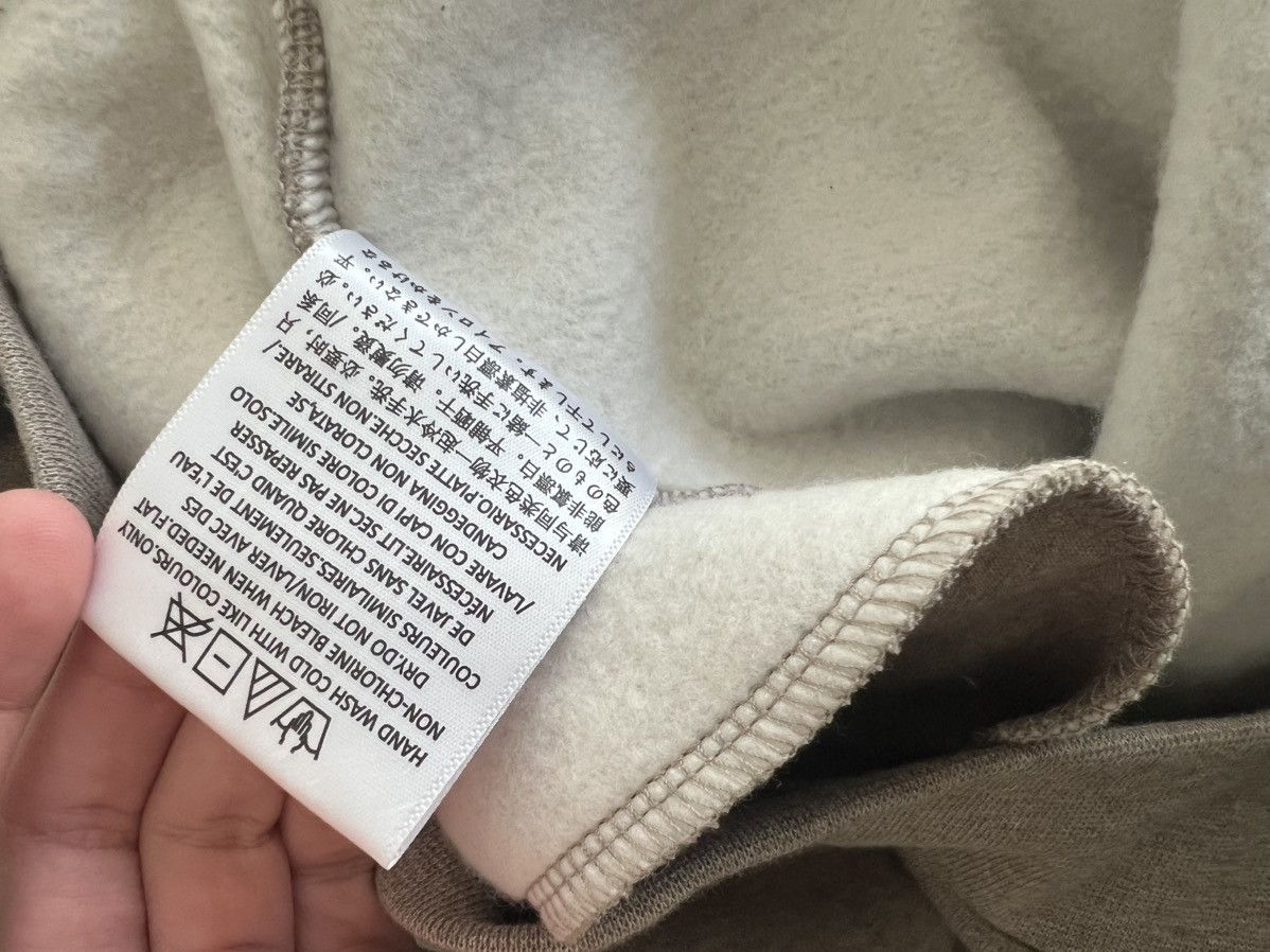 Fear of God Essentials fear of god hoodie Size US L / EU 52-54 / 3 - 5 Thumbnail
