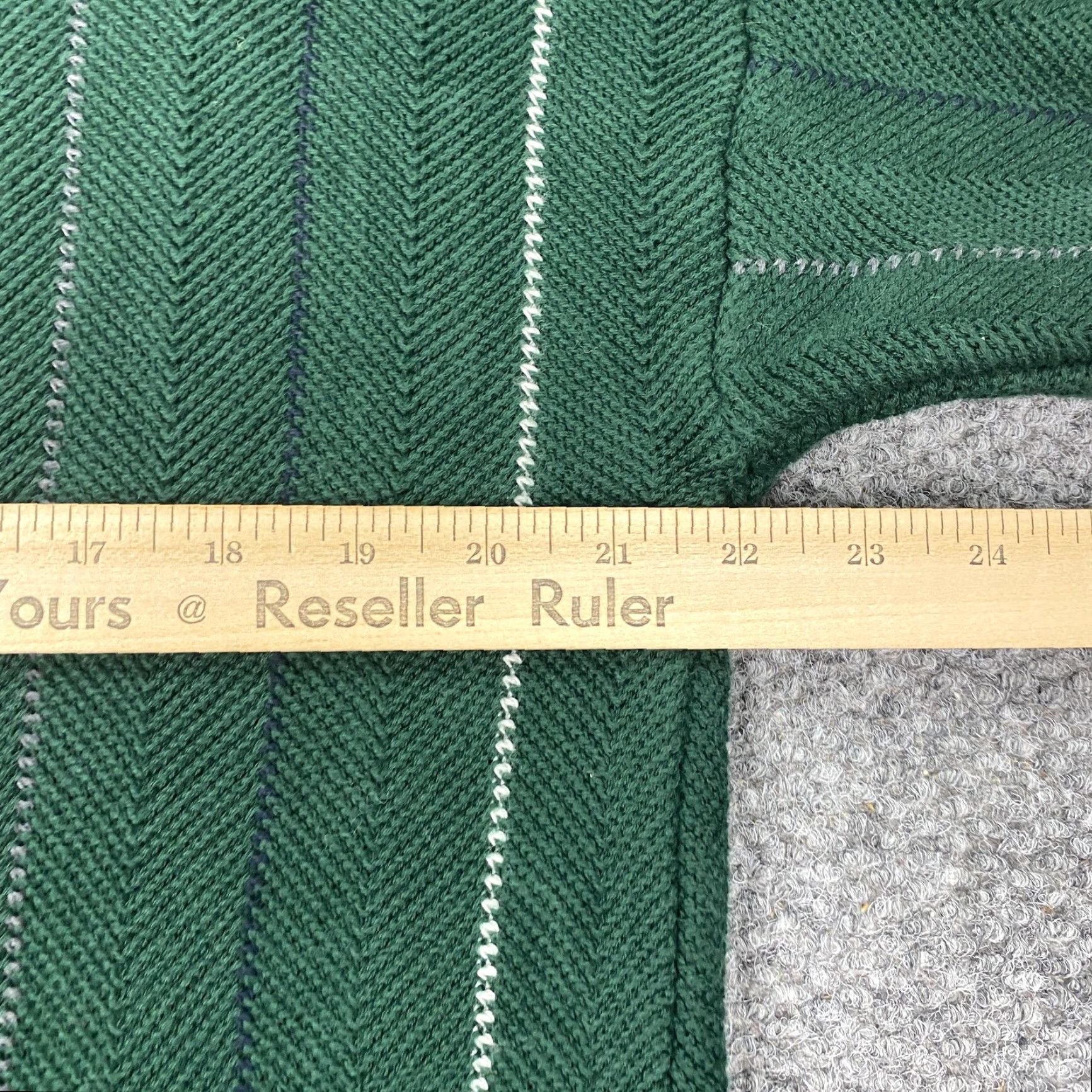 Chaps VINTAGE Chaps Ralph Lauren Sweater Pullover Mens Large Green Herringbone Crewneck Size US L / EU 52-54 / 3 - 7 Thumbnail