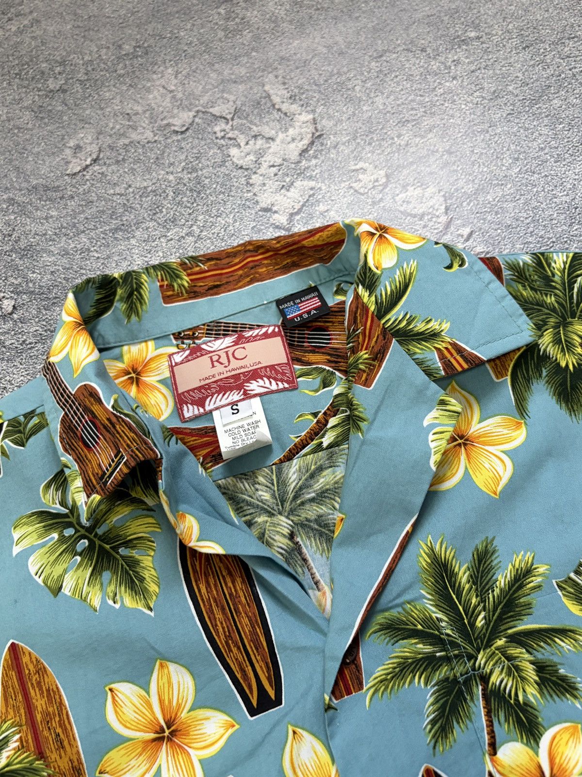 Vintage RJC Hawaiian Aloha Shirt Blue Surfboard Ukulele Palm USA S Size US S / EU 44-46 / 1 - 3 Thumbnail