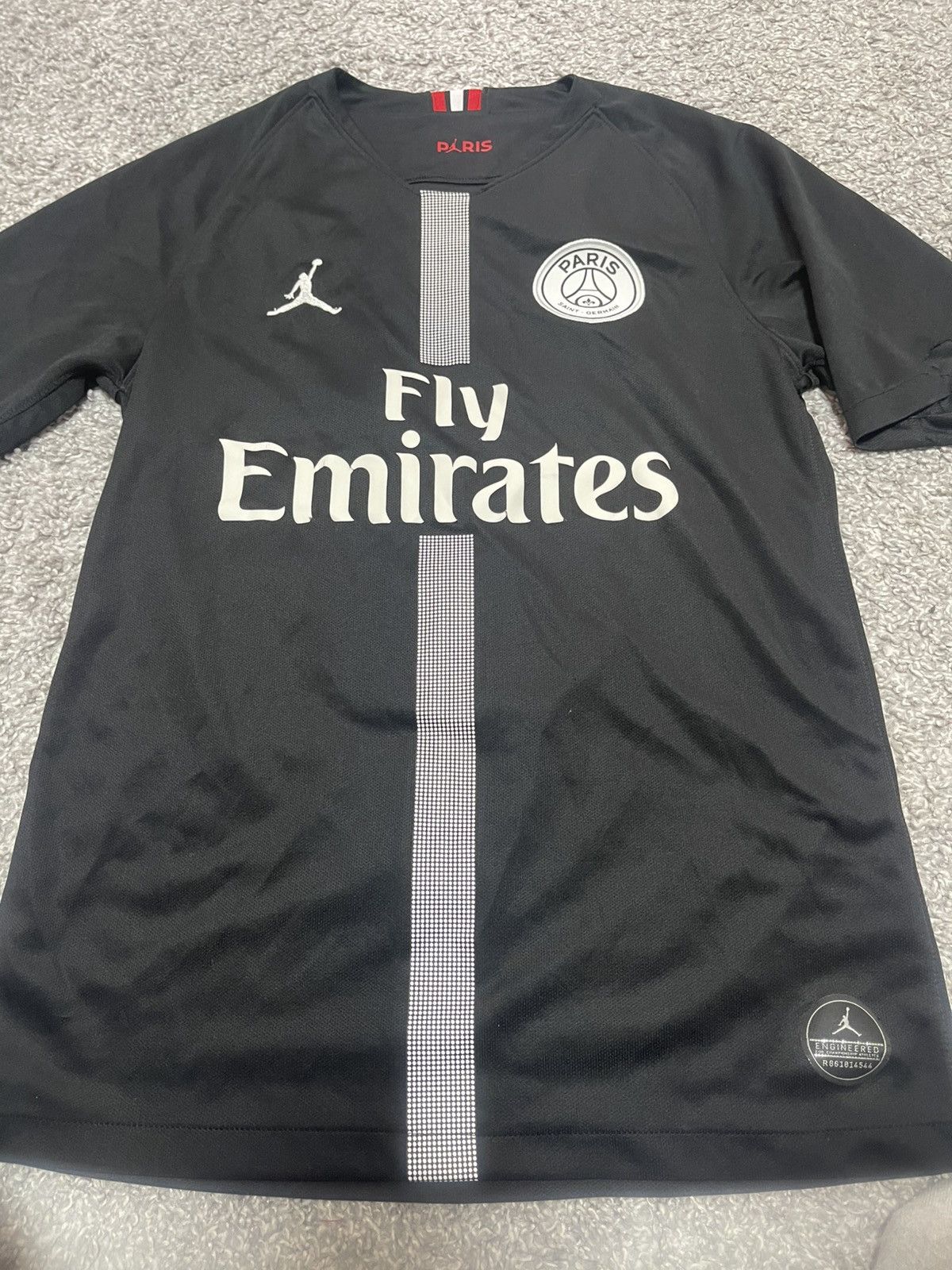 Nike PSG 2018 2019 CUP SHIRT SOCCER JERSEY szS JORDAN DEFECT Size US S / EU 44-46 / 1 - 5 Thumbnail