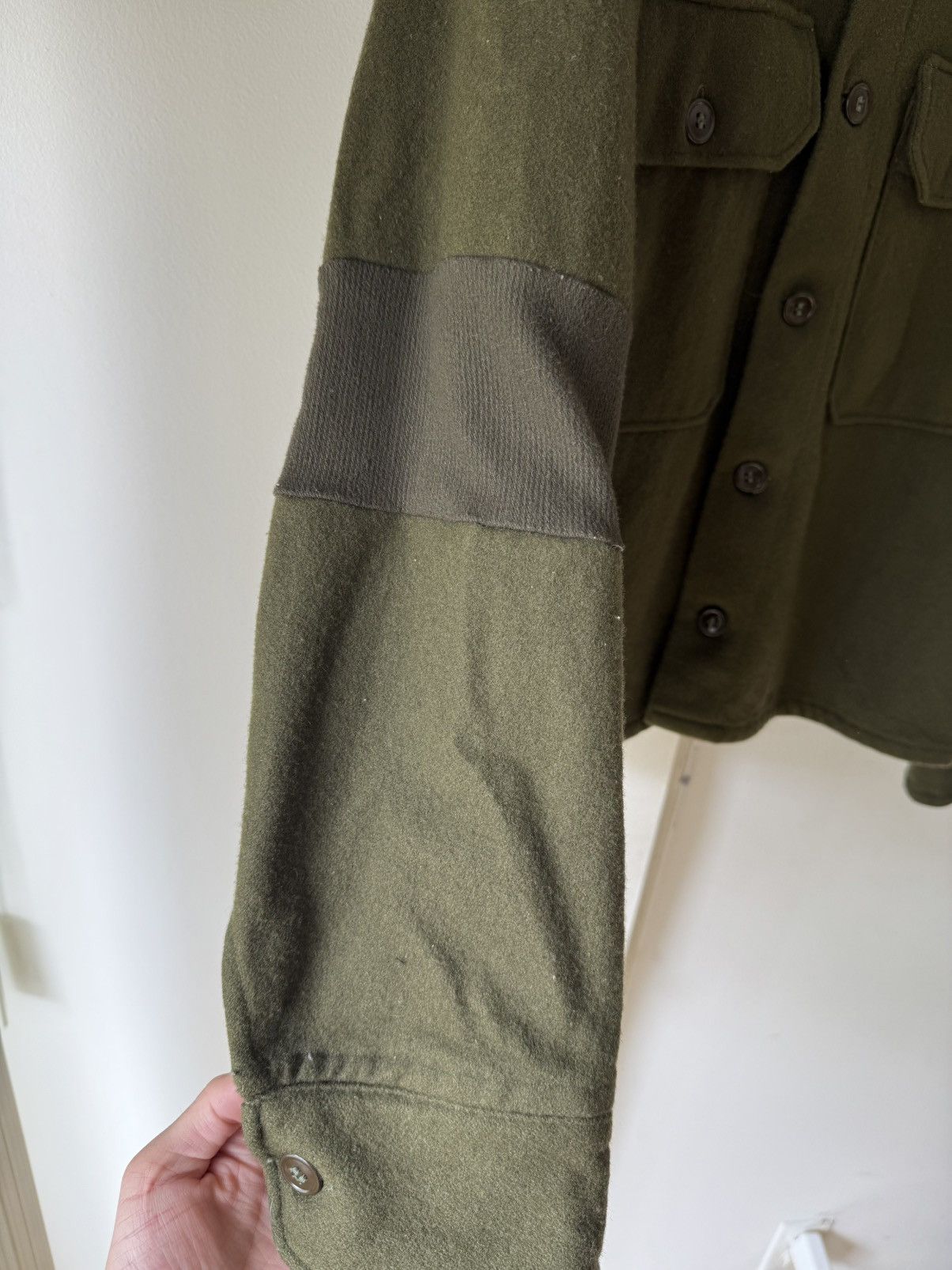 Vintage Vintage Military Wool Button Up Shirt Olive Green Size US M / EU 48-50 / 2 - 3 Thumbnail