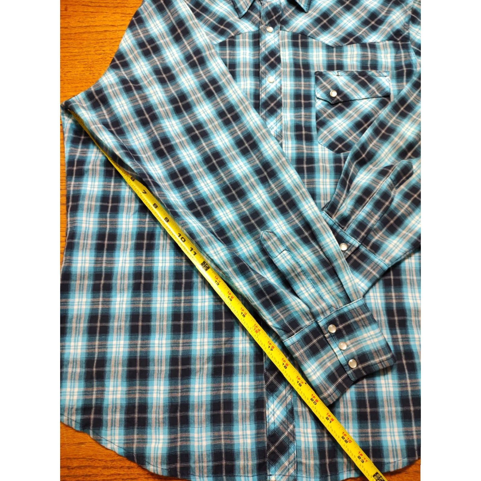 Wrangler VINTAGE Wrangler Shirt Men L Blue Plaid Pearl Snap Western Wrancher Pockets Size US L / EU 52-54 / 3 - 6 Thumbnail