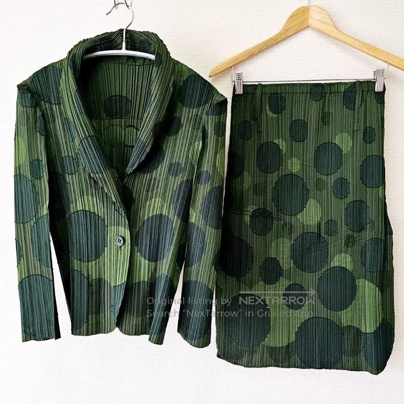 Issey Miyake Issey Miyake Green Coat Size M / US 6-8 / IT 42-44 - 1 Thumbnail