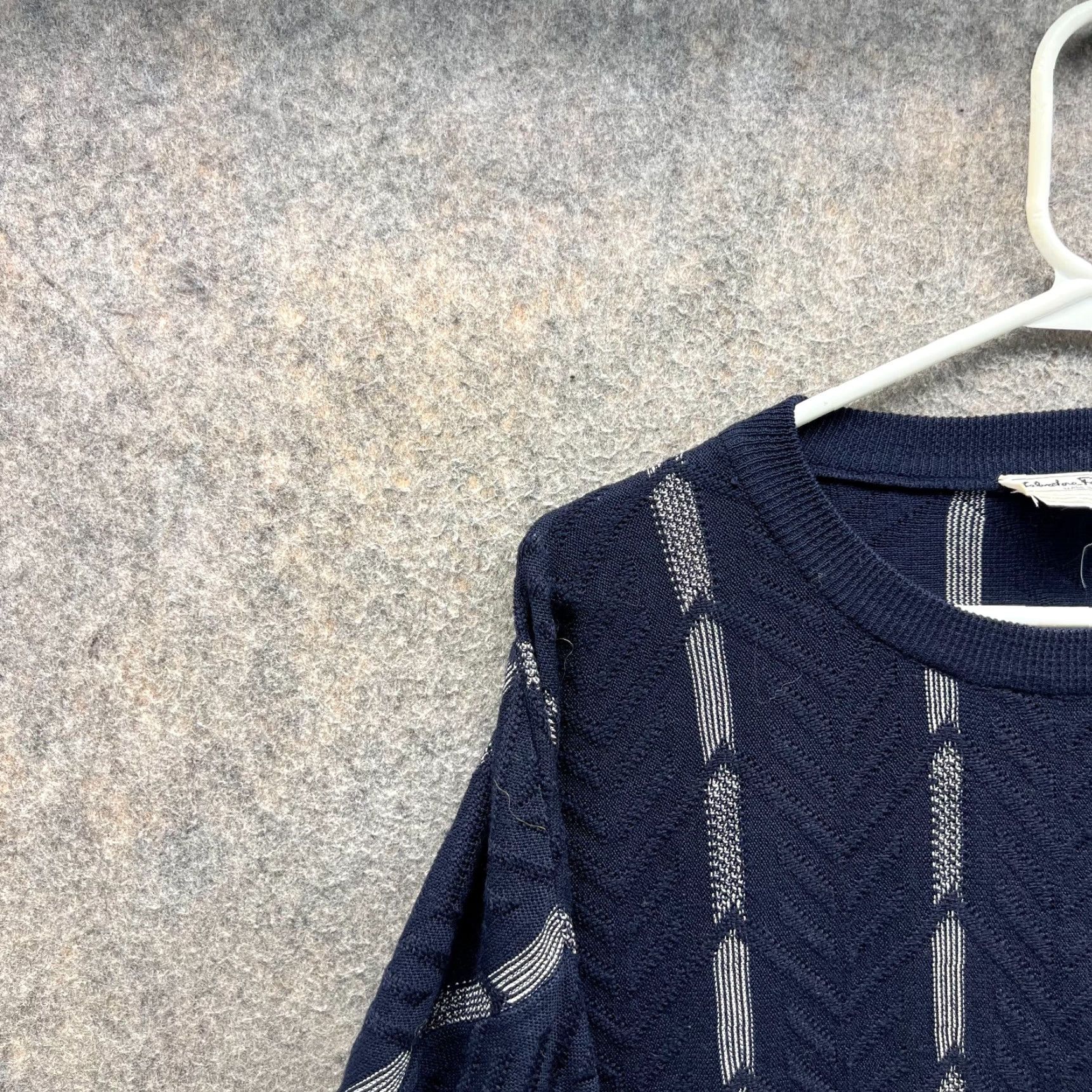 Salvatore Ferragamo VINTAGE Salvatore Ferragamo Sweater Men Large Blue Pullover Italy Fleece Cashmere Rare Size US L / EU 52-54 / 3 - 3 Thumbnail