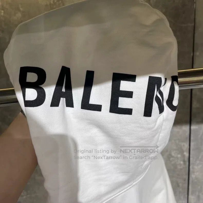Balenciaga Balenciaga White hoodie logo sweatshirt, size XS Size US XS / EU 42 / 0 - 4 Thumbnail