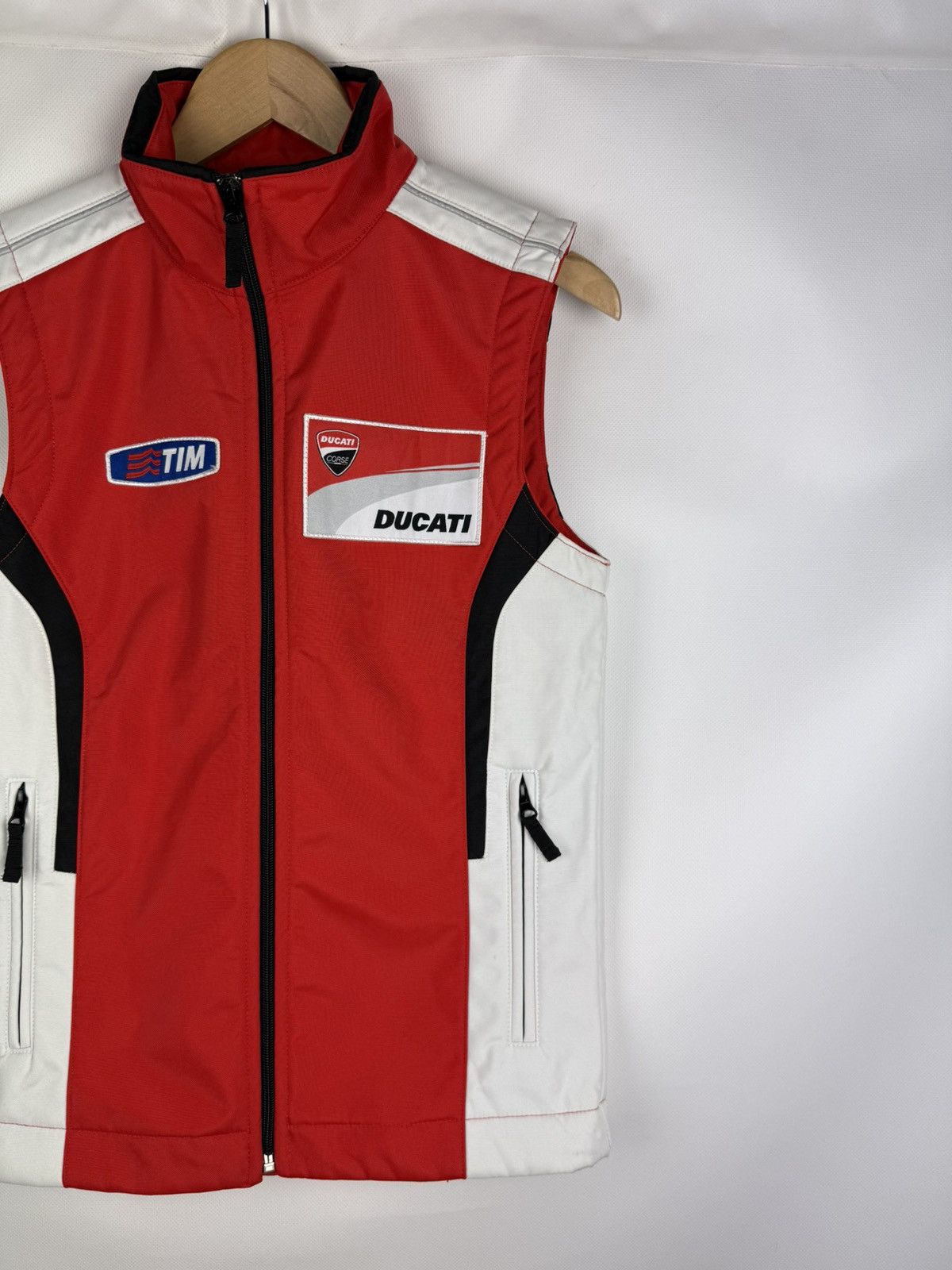 Ducati Ducati Corse Men’s Soft shell Racing Vest Waistcoat Size Xs Size US XS / EU 42 / 0 - 3 Thumbnail
