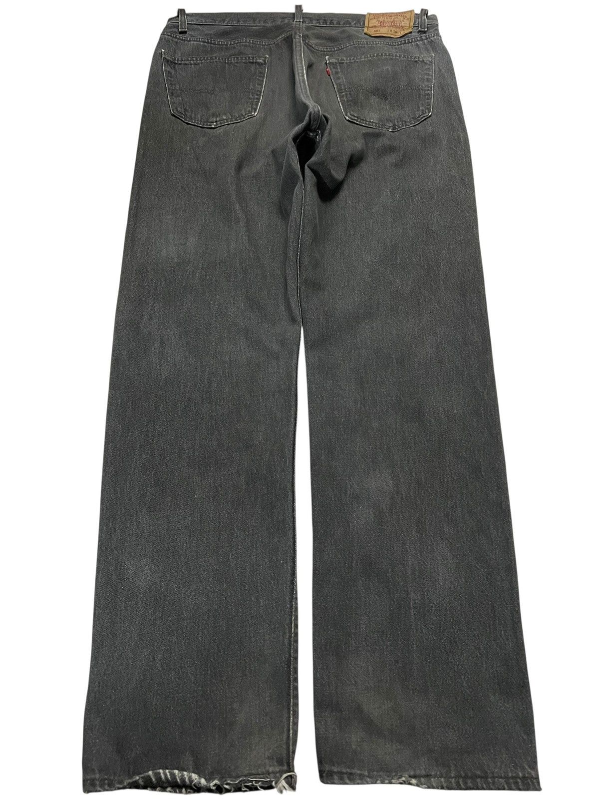 Levi's 💥90’s💥Vintage Levis 501 Faded Made In USA Distressed Jean Size US 35 - 2 Thumbnail