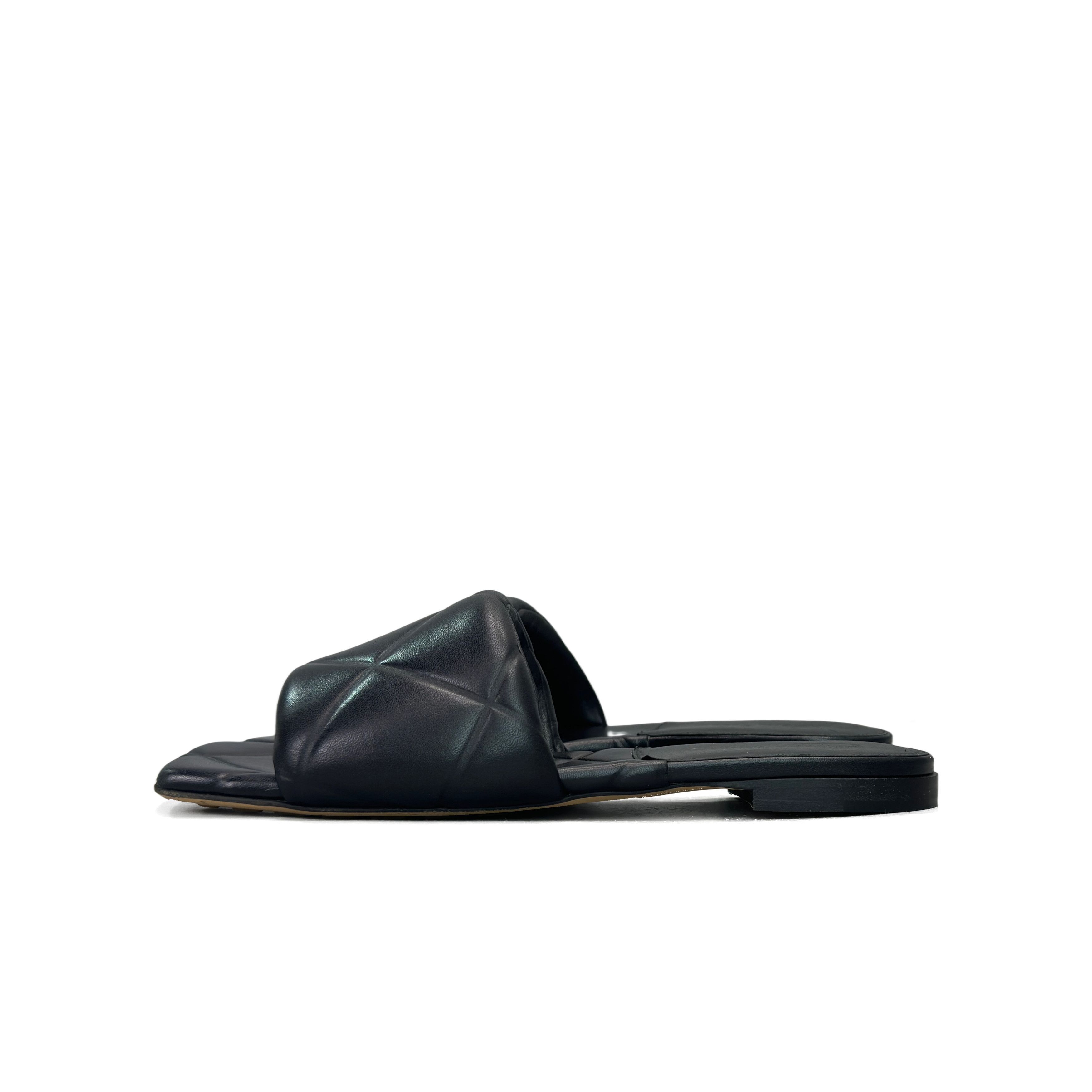 Bottega Veneta Bottega Veneta Lido Quilted Leather Sandals Size 37 Size US 7 / IT 37 - 1 Thumbnail