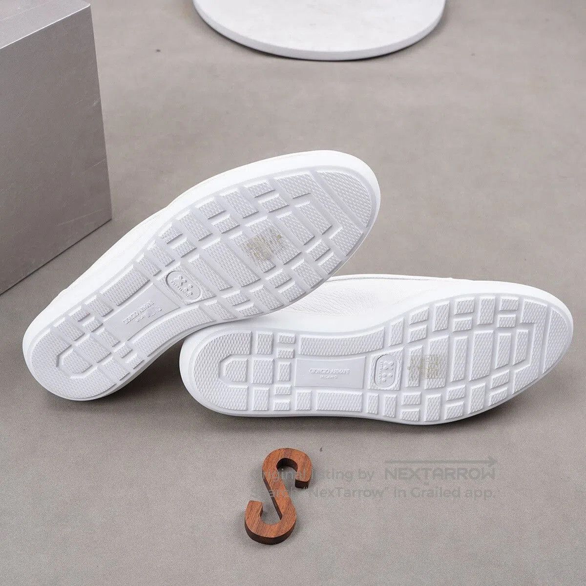 Giorgio Armani Giorgio Armani White Suede Sneakers Sale. Size US 11 / EU 44 - 8 Thumbnail