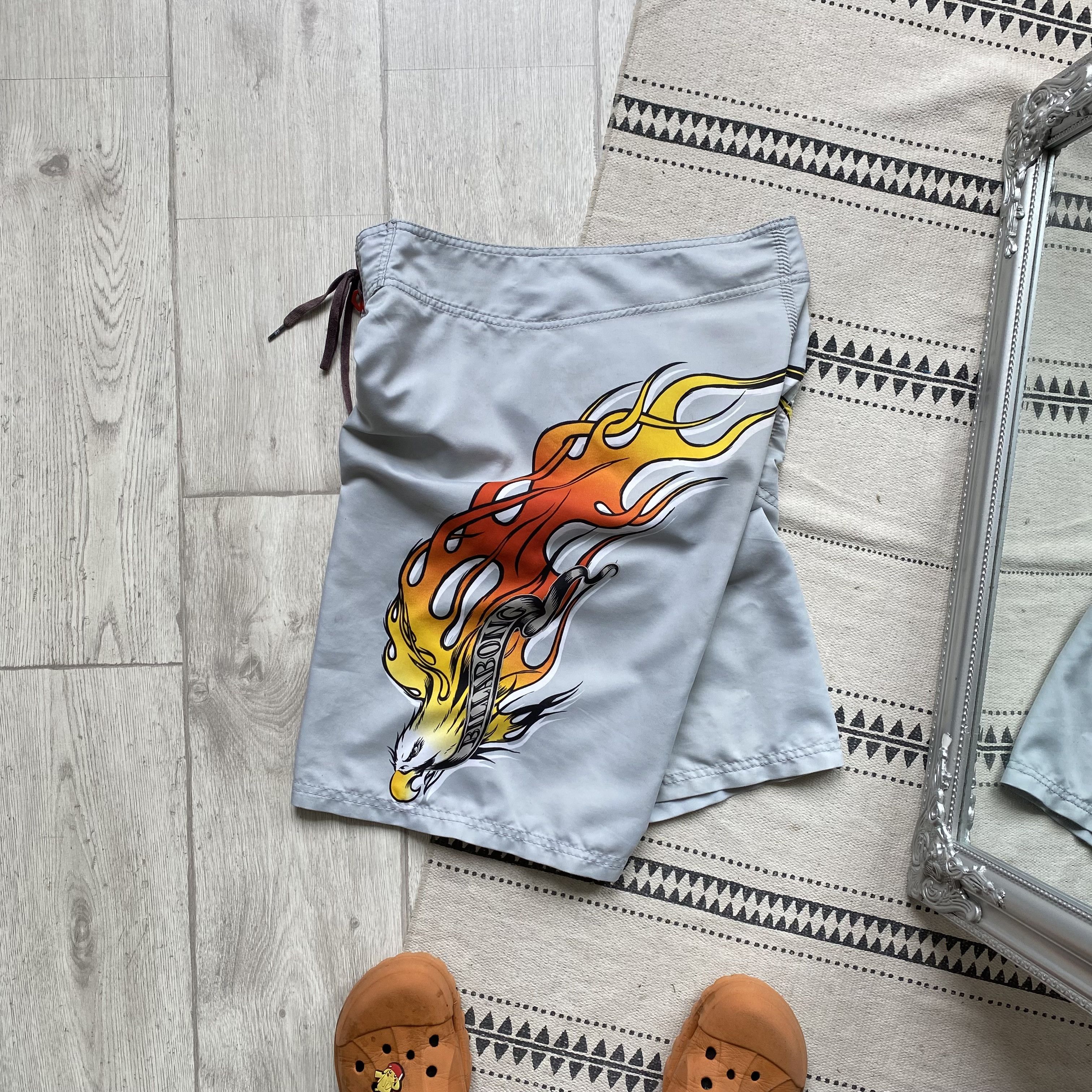 Billabong Vintage Billabong Board shorts Flame Eagle print Y2K Size US 34 / EU 50 - 1 Thumbnail