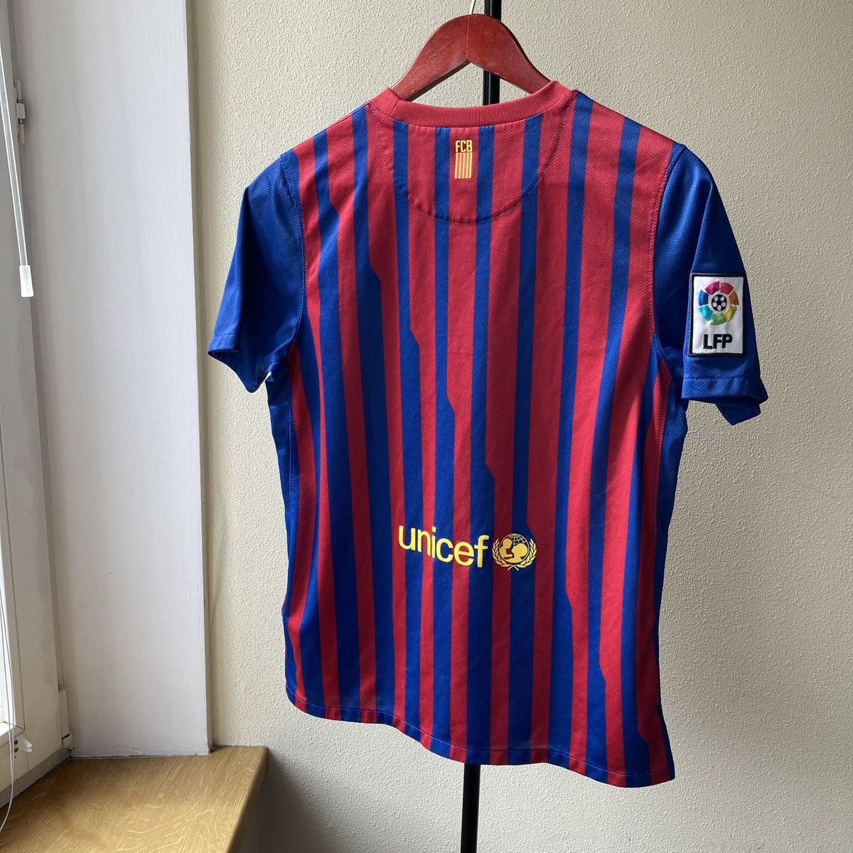 Nike Barcelona 2016 Nike Jersey Blokcore Style Soccer Spain Y2k Size US S / EU 44-46 / 1 - 4 Thumbnail