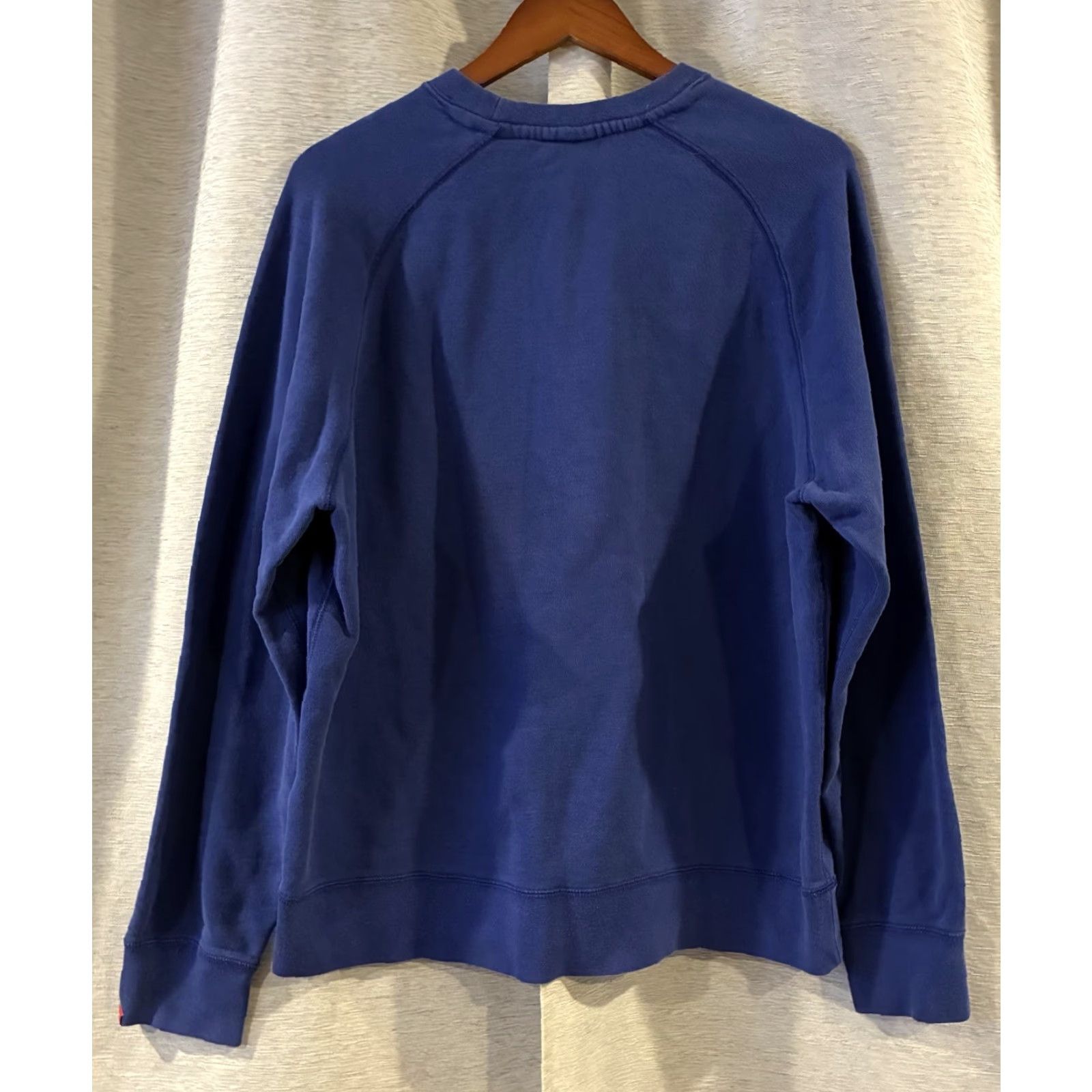 Nike VINTAGE Nike Sweatshirt XL Men Blue Pullover Stitched Swoosh Red Tag Size US XL / EU 56 / 4 - 4 Thumbnail