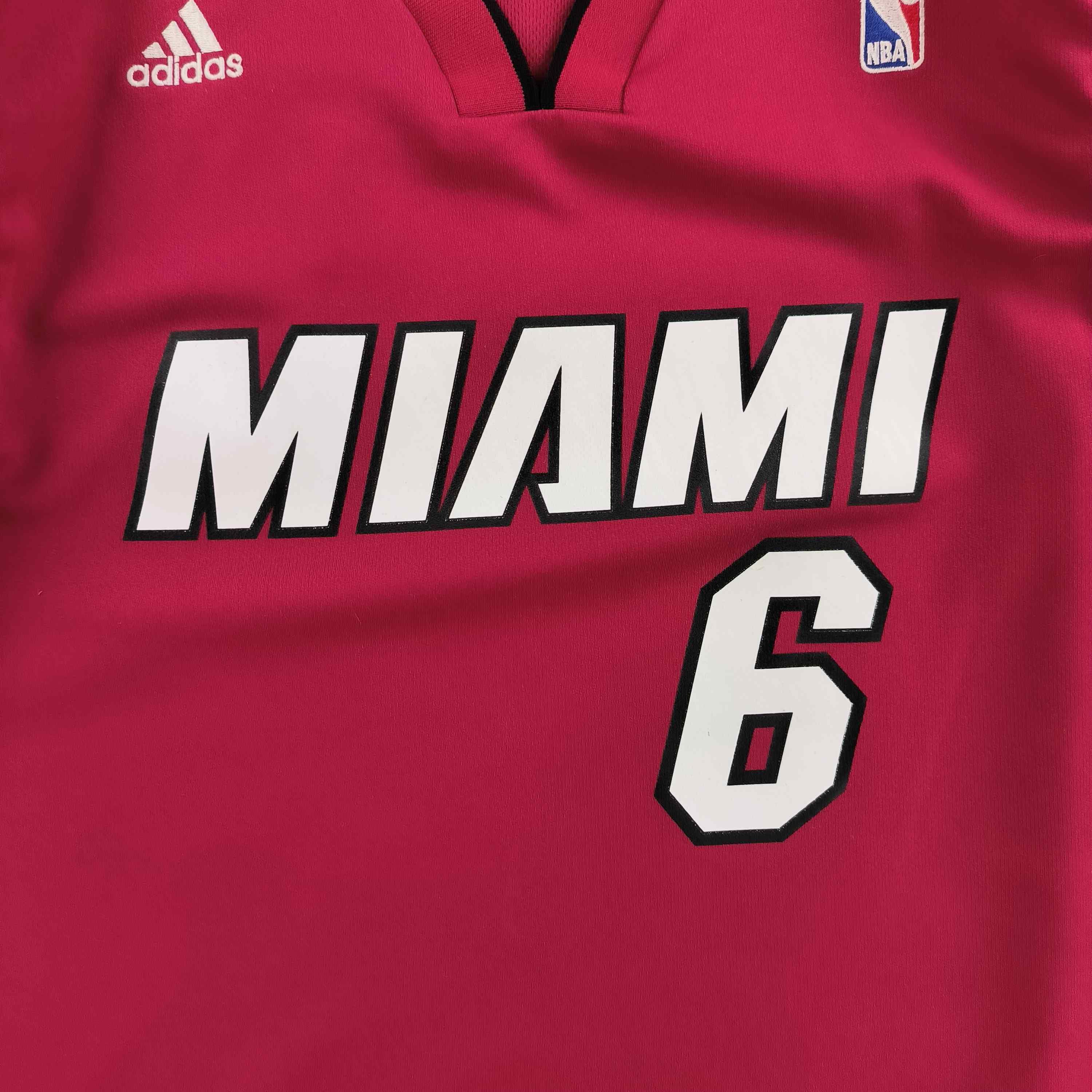 Adidas Miami Heat LeBron James Adidas NBA jersey size S Size US S / EU 44-46 / 1 - 3 Thumbnail