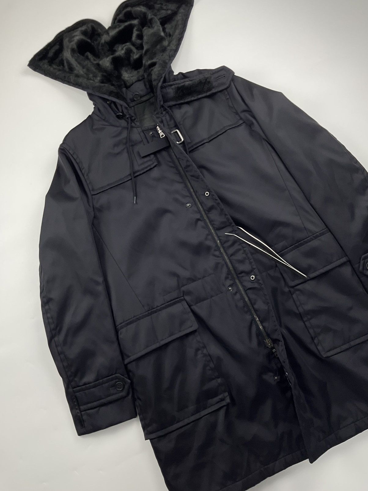 Prada Prada BLack Tab Fur Hood Utility Jacket Size US M / EU 48-50 / 2 - 15 Thumbnail