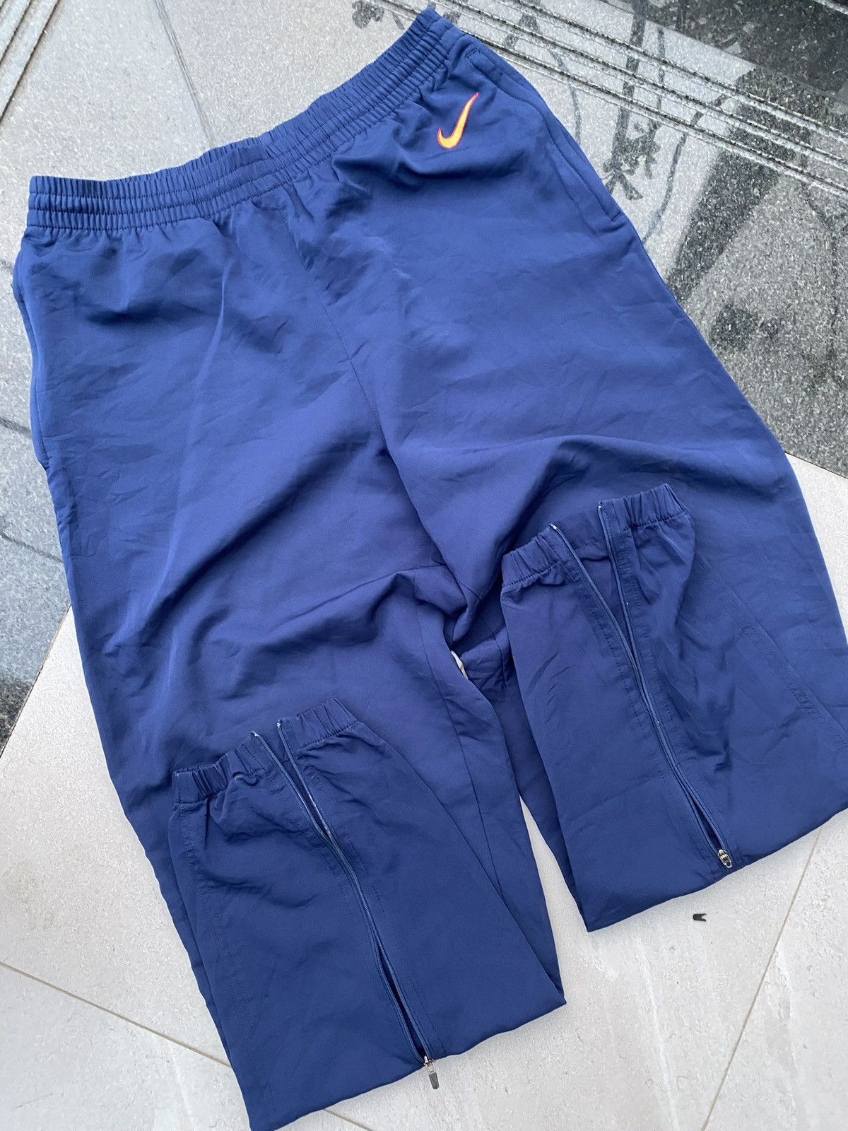 Nike × Vintage 90’s NIKE RARE Y2K SWOOSH RETRO LOGO NYLON PANTS Size US 32 / EU 48 - 7 Thumbnail