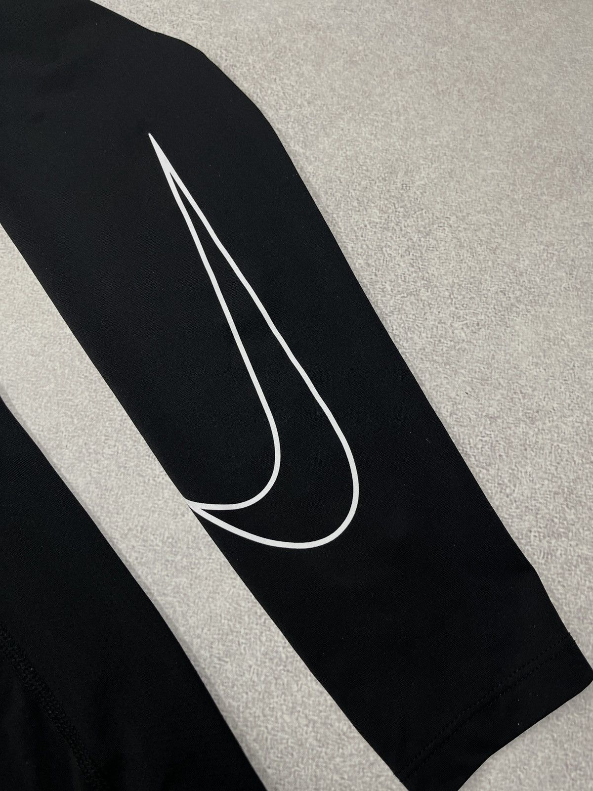 Nike Mens Nike Pro Dri Fit Tight Longsleeve Compression Size US XL / EU 56 / 4 - 7 Thumbnail