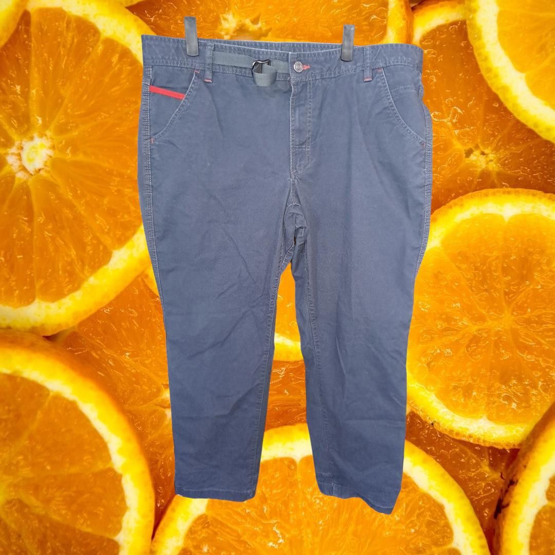 L.L. Bean L.L. Bean Navy Blue Chino Cotton Blend Size 38x30 Size US 38 / EU 54 - 1 Thumbnail