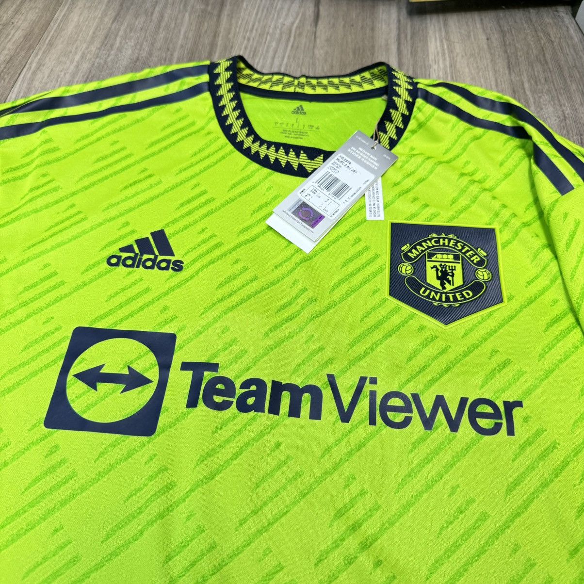 Adidas Manchester United 22/23 player issue shirt #7 Ronaldo (bnwt) Size US L / EU 52-54 / 3 - 3 Thumbnail