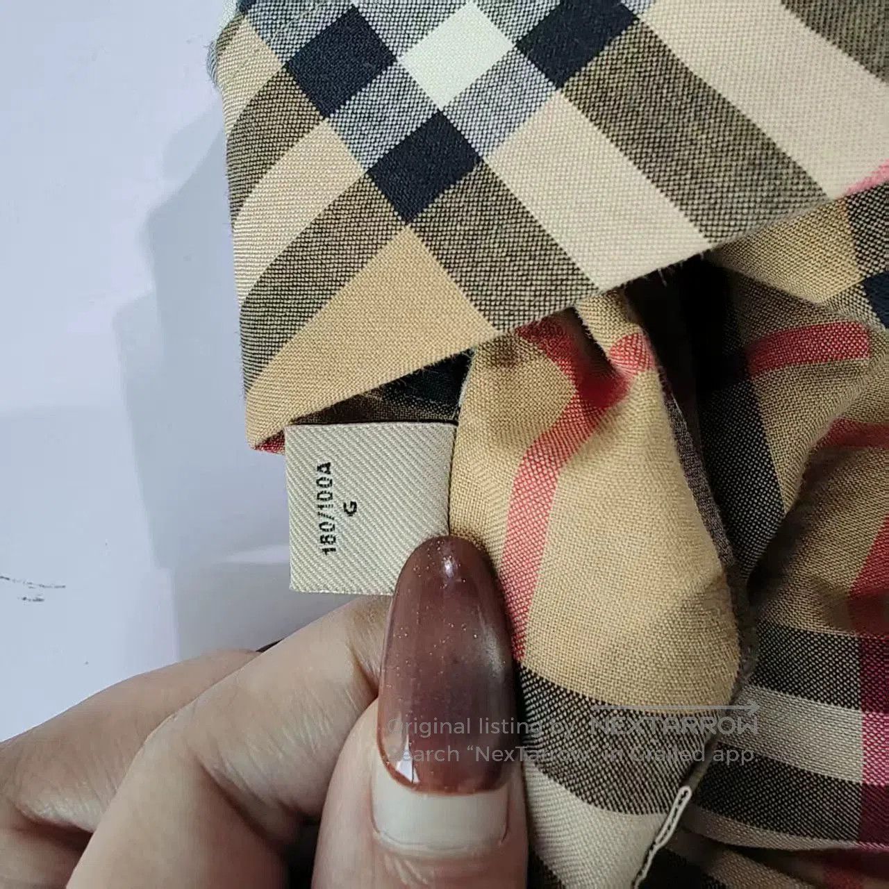 Burberry burberry checked shirt in size large. Size US L / EU 52-54 / 3 - 4 Thumbnail
