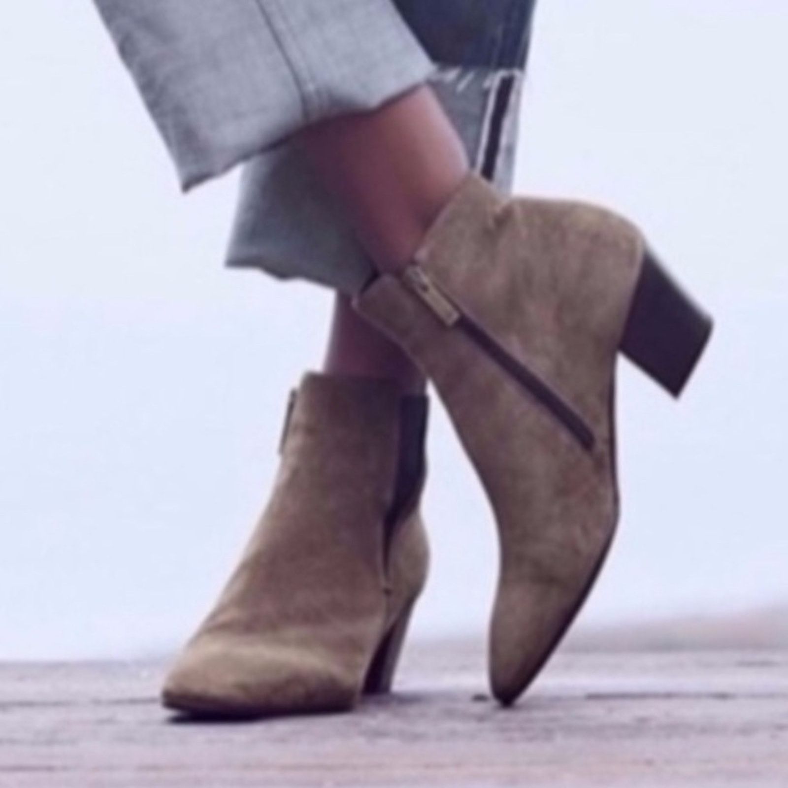 Aquatalia Aquatalia $398 Faylynn Weatherproof Suede Bootie | 8.5 EUC Size US 8.5 / IT 38.5 - 5 Thumbnail