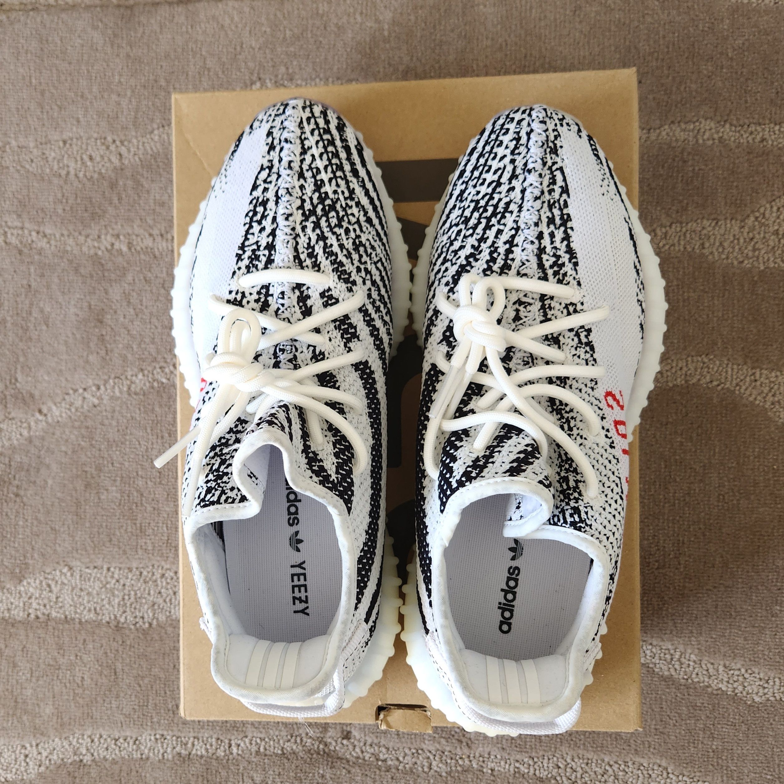 Adidas × Yeezy yeezy boost 350 v2 zebra Size US 10 / EU 43 - 3 Thumbnail