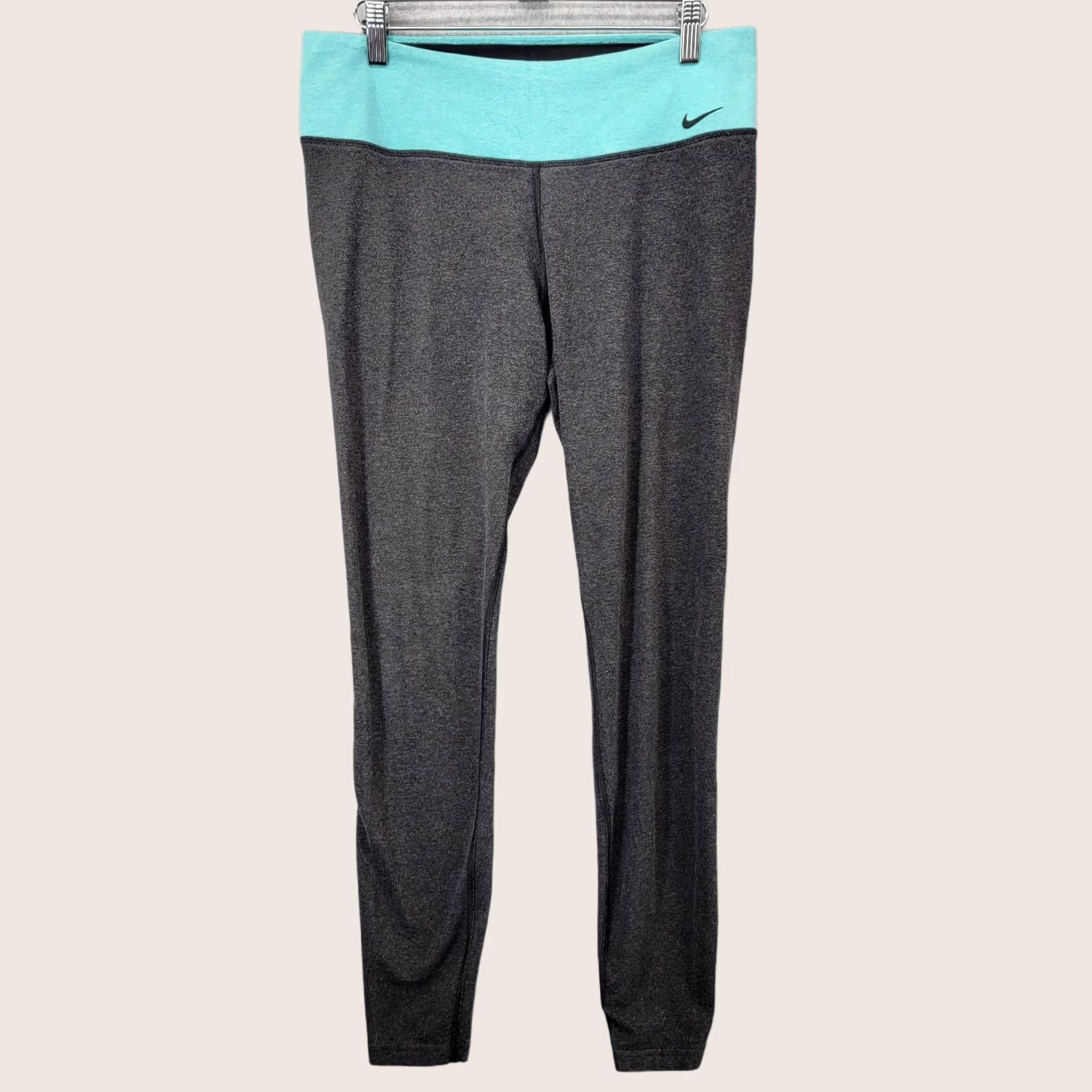Nike Nike Dri Fit womens Large Leggings Yoga Pants Stretchy gym workout Size 36" / US 14 / IT 50 - 1 Thumbnail