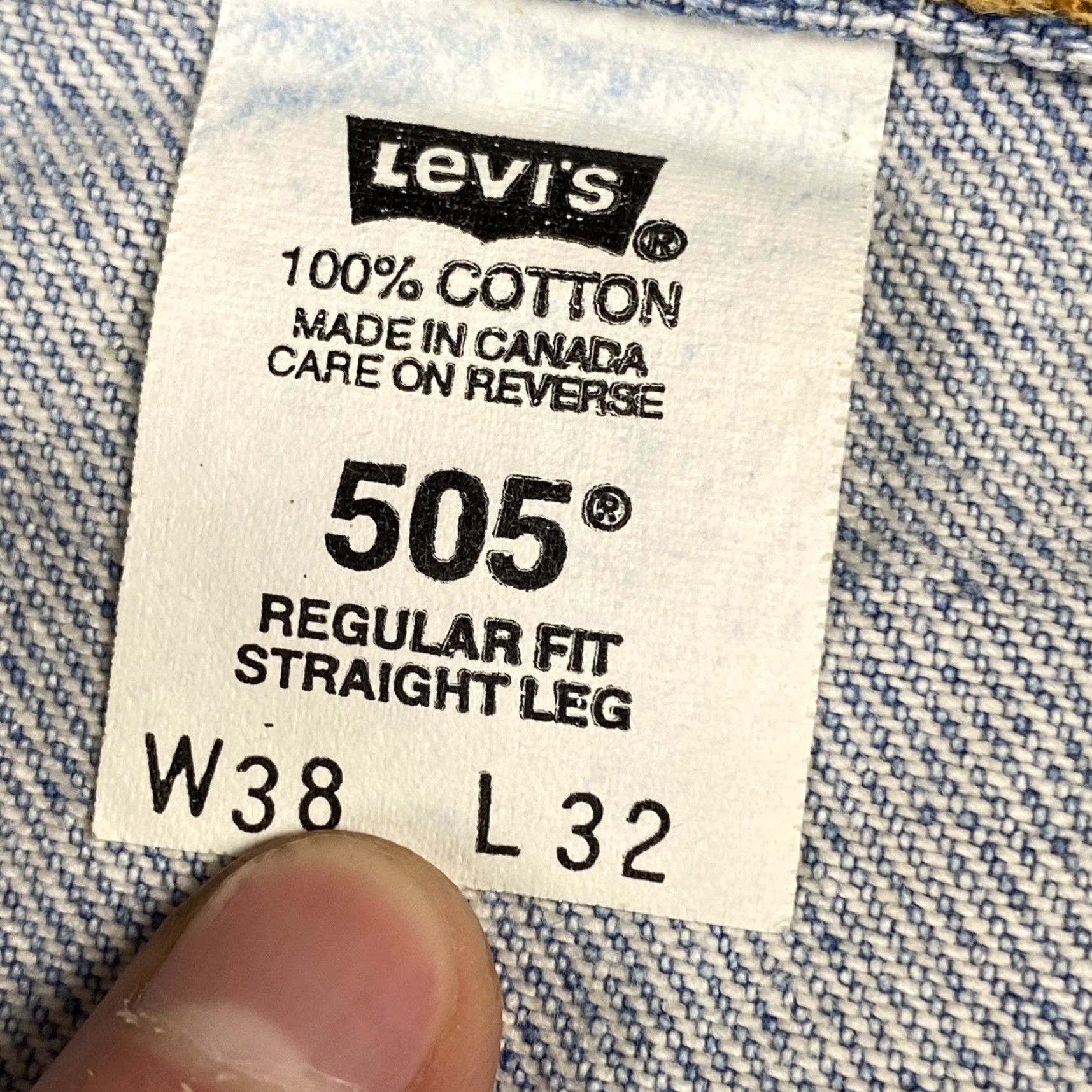 Levi's VINTAGE LEVI'S 505 BLUE JEANS Regular Fit Straight Leg Size 38x32 Light Wash Mens Size US 38 / EU 54 - 4 Thumbnail