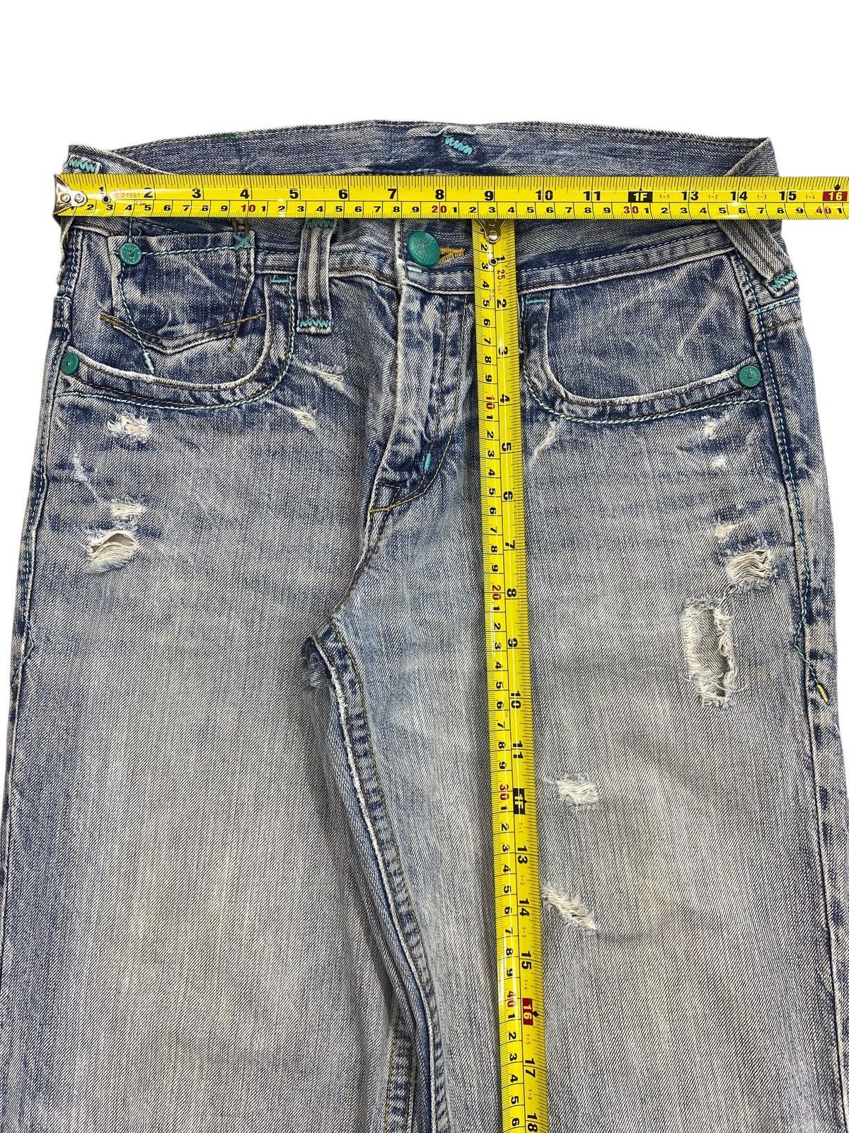 Japanese Brand Japanese Brand Acid Blue Wash Ripped Style Loose Jeans Size US 30 / EU 46 - 7 Thumbnail