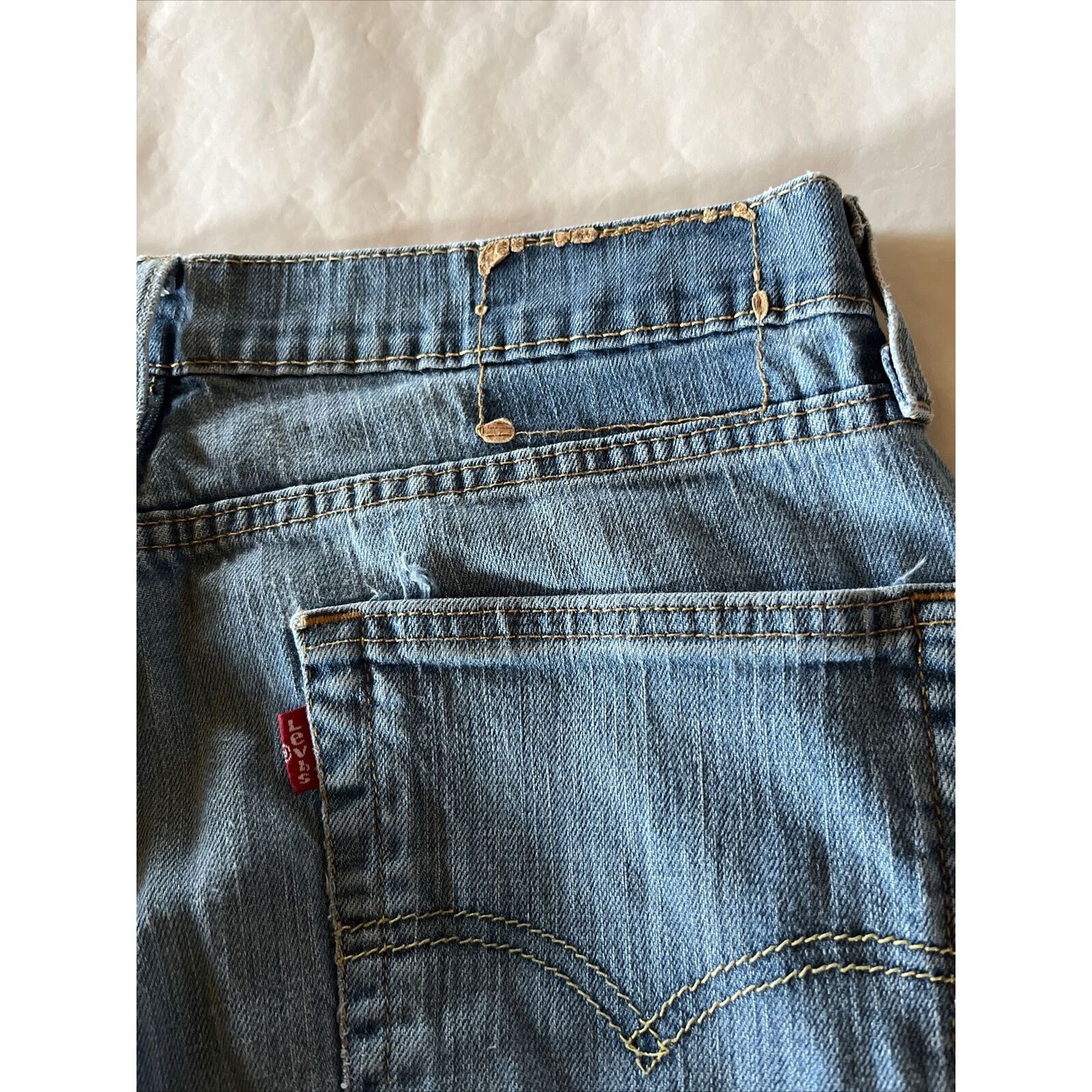 Levi's Levi’s 514 Jeans Mens 31x30 Blue Cotton Denim Light Wash Y2k Size US 31 - 13 Thumbnail
