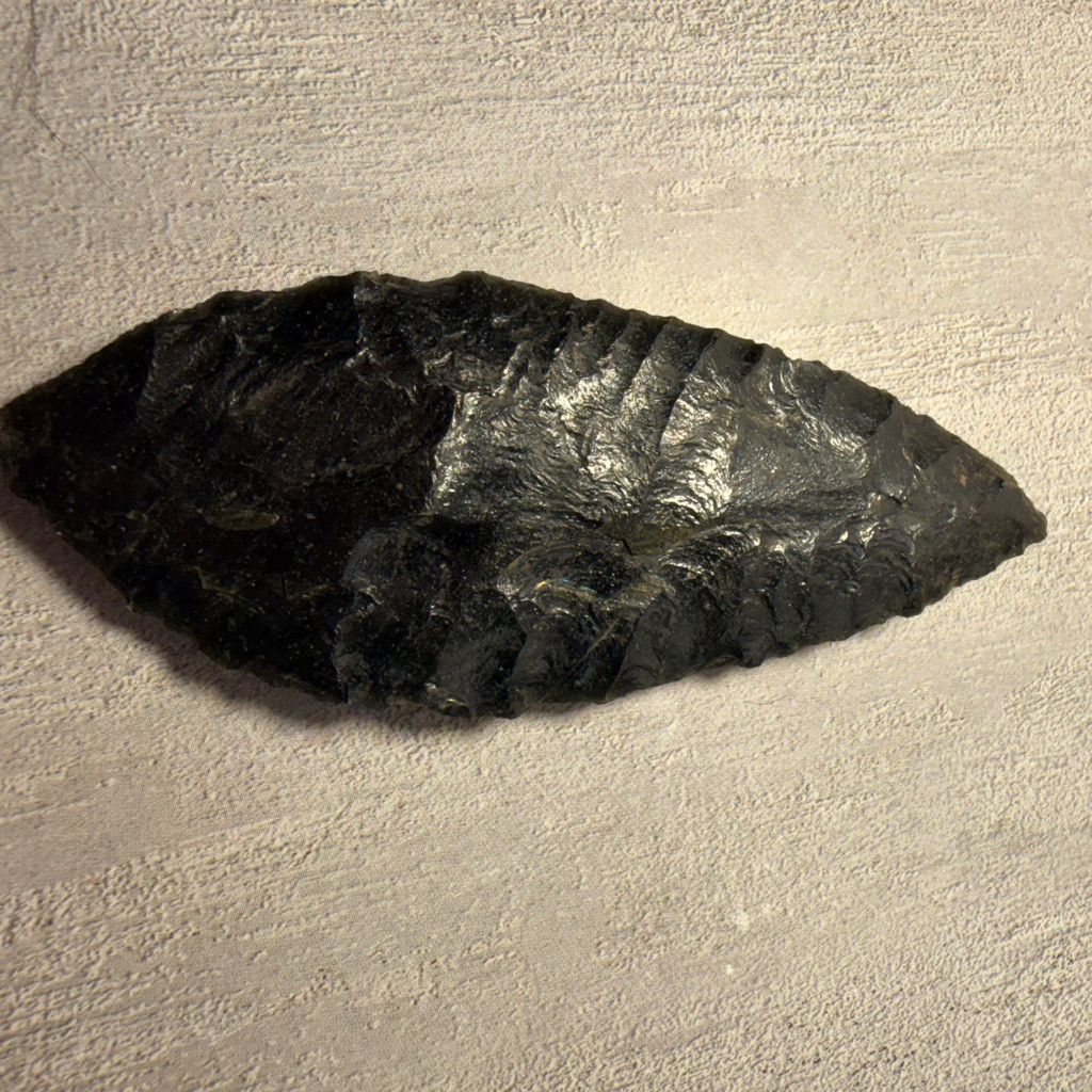 No Fear arrowhead Oregon Bi Point Obsidian Size 26 - 4 Thumbnail