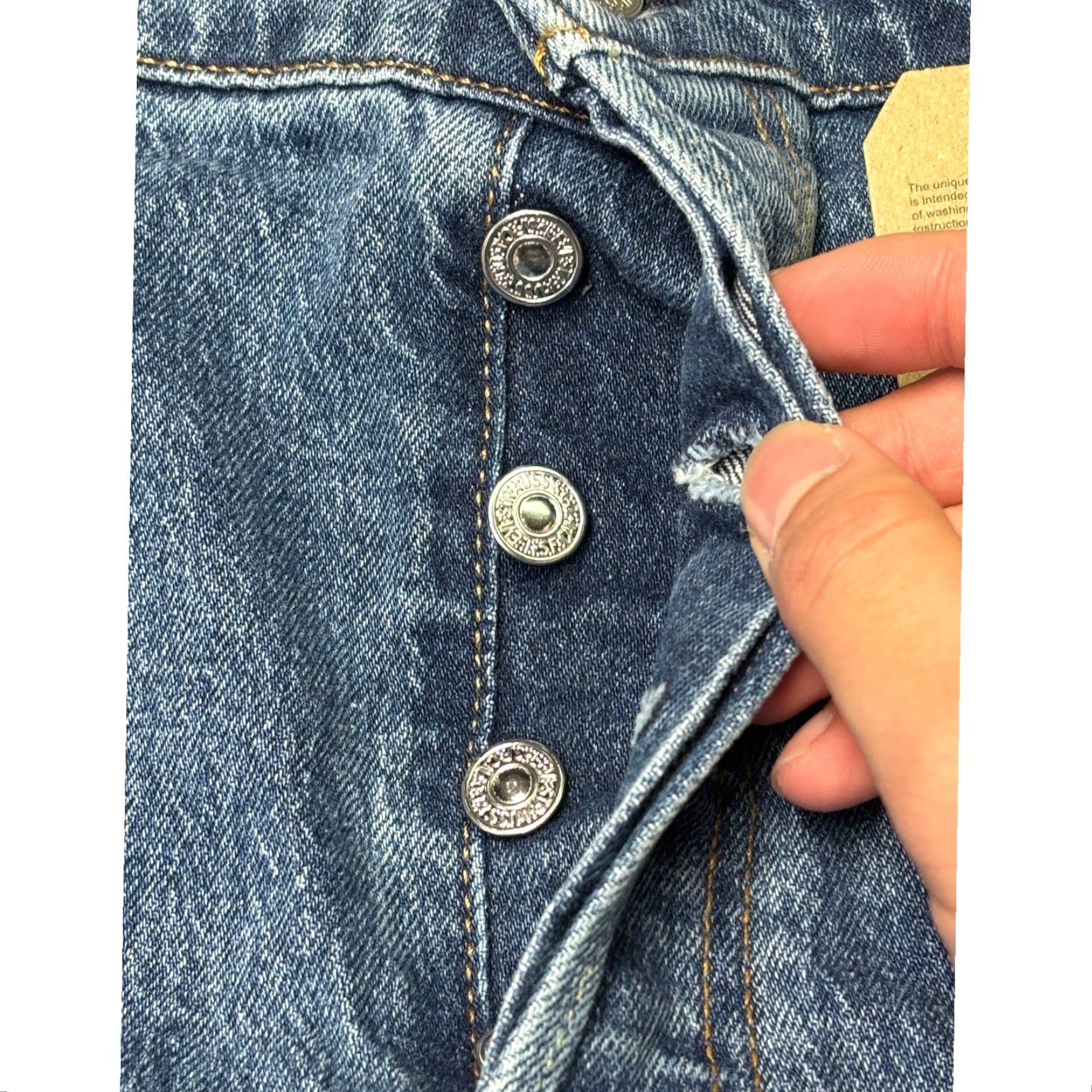 Levi's VINTAGE Levi's 501 Original High Rise Denim Shorts Womens 24W Plus Medium Wash Size 32" / US 10 / IT 46 - 4 Thumbnail